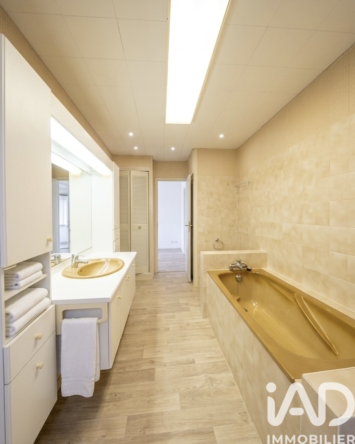 Vente maison à Cadillac-sur-Garonne (33410) : maison 7 pièces 223 m² - 2001921 — 20