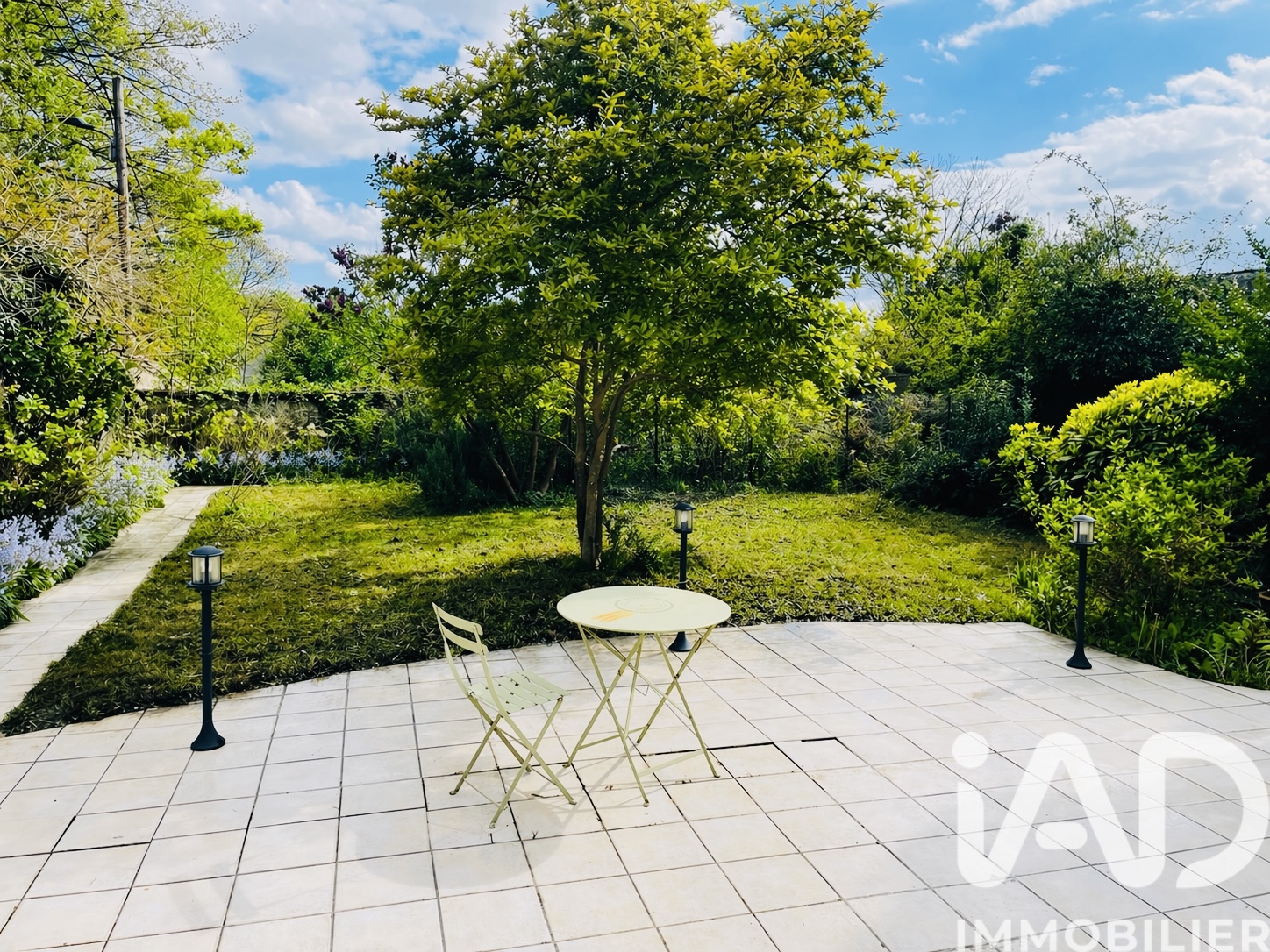 Vente maison à Lillebonne (76170) : maison 7 pièces 193 m² — 2