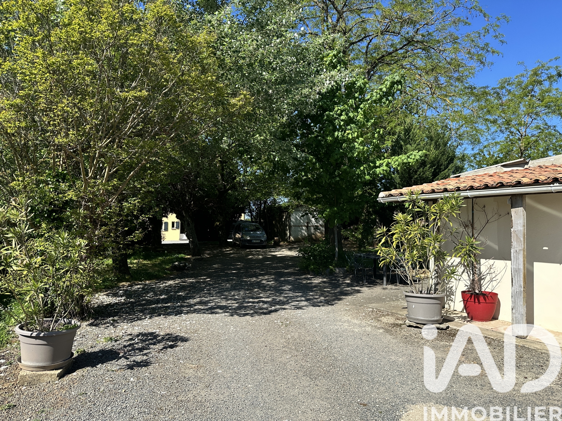 Vente maison à Montjean (16240) : maison traditionnelle 6 pièces 120 m² — 17