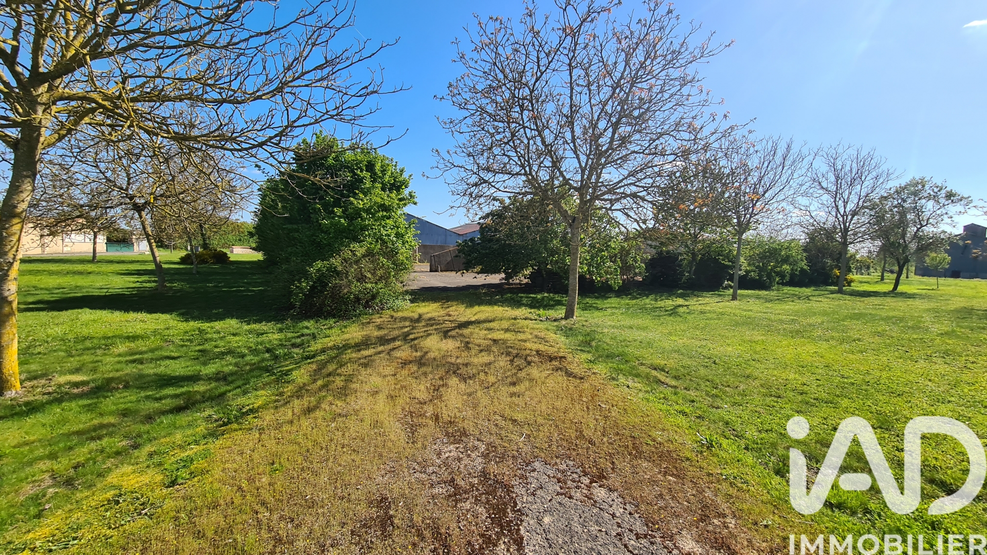 Vente Terrain à bâtir 5 299 m²