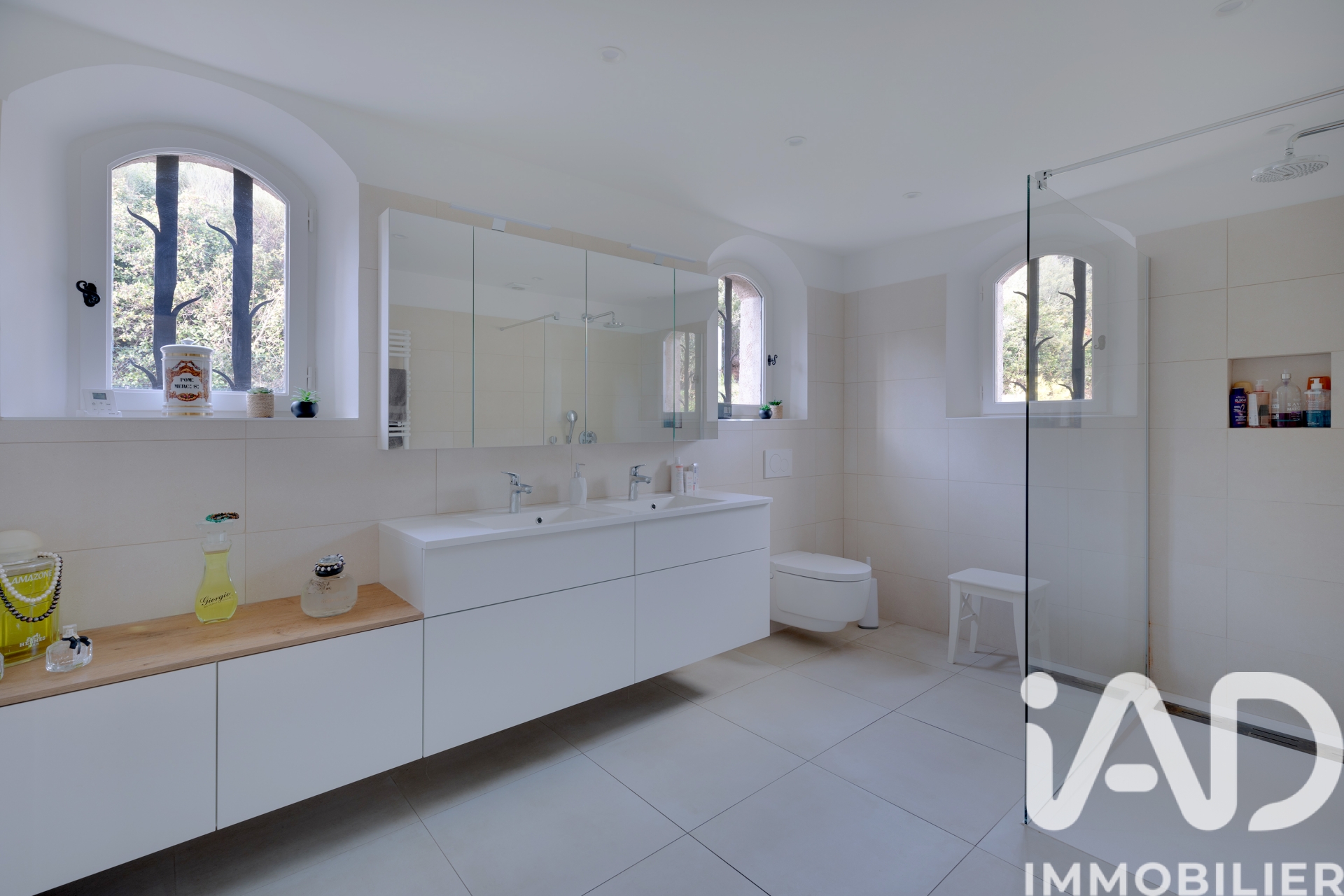 Vente maison à Tourrettes (83440) : maison 6 pièces 188 m² — 11