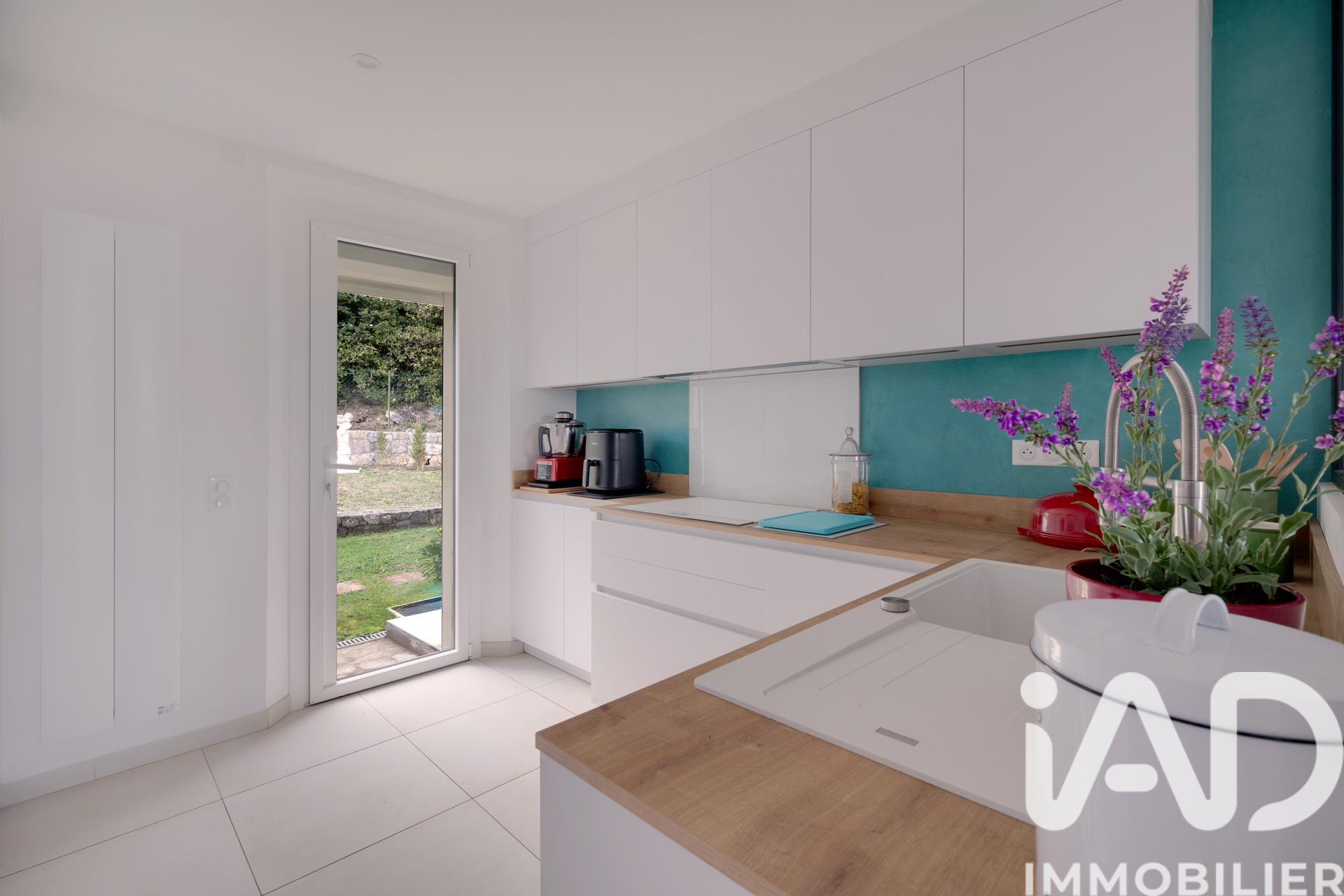 Vente maison à Tourrettes (83440) : maison 6 pièces 188 m² — 8