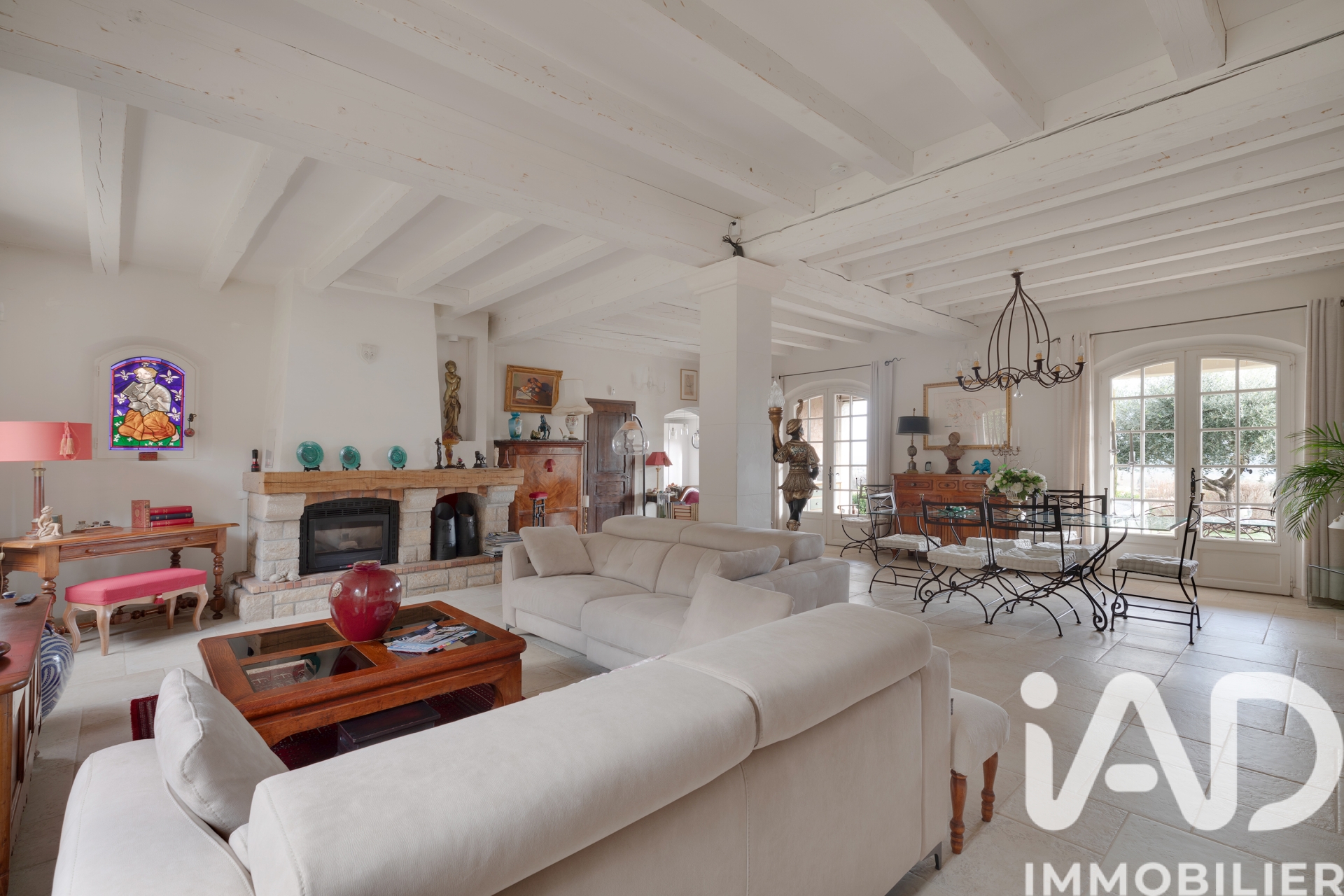 Vente maison à Tourrettes (83440) : maison 6 pièces 188 m² — 4