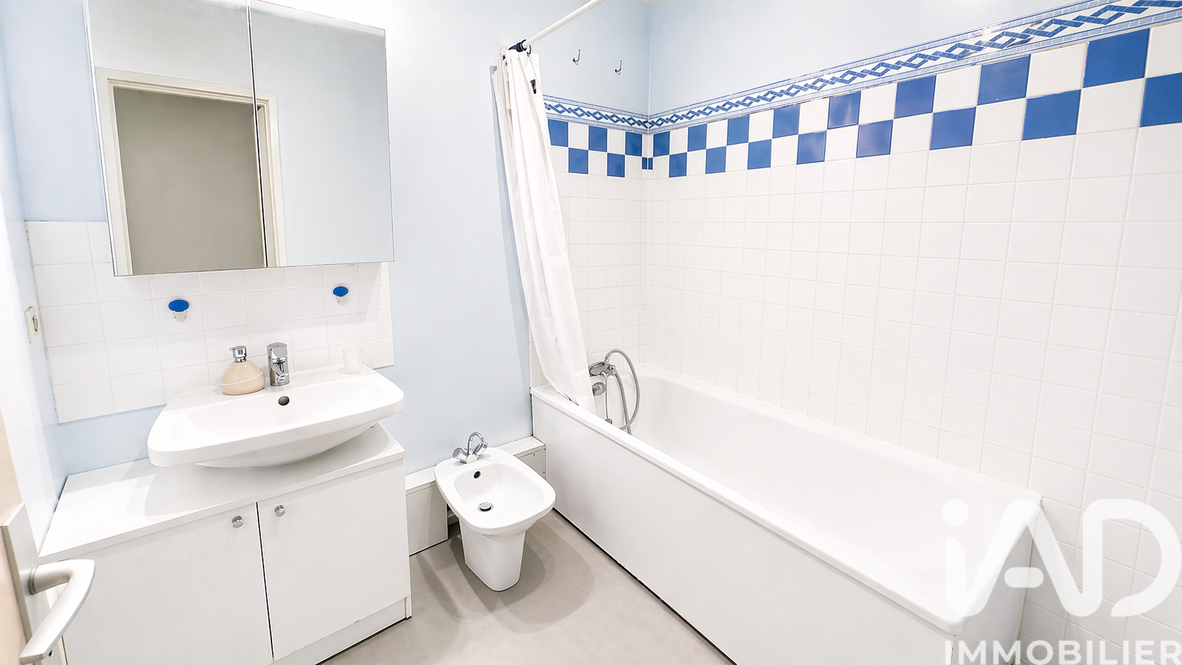 Vente appartement à Courbevoie (92400) : appartement 3 pièces 67 m² - 2006655 — 9