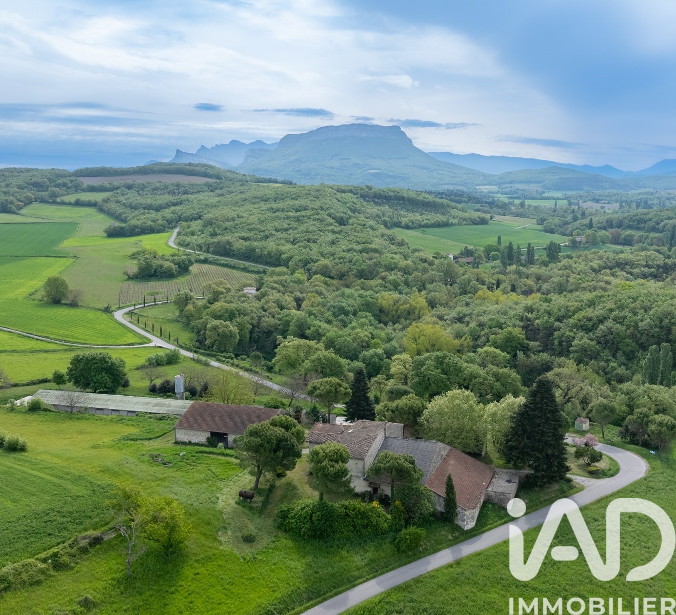 Vente Ferme 12 pièces