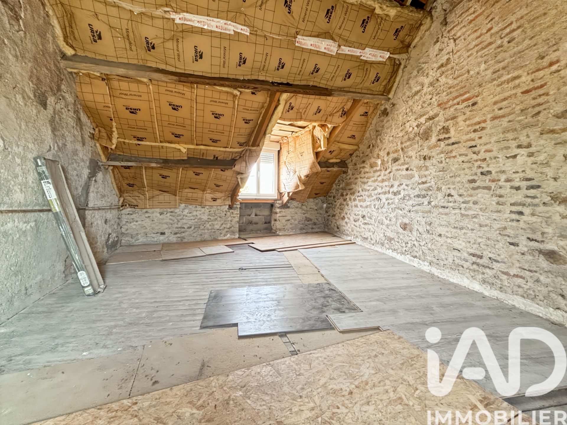 Vente maison à Courcité (53700) : maison de village 4 pièces 107 m² — 14