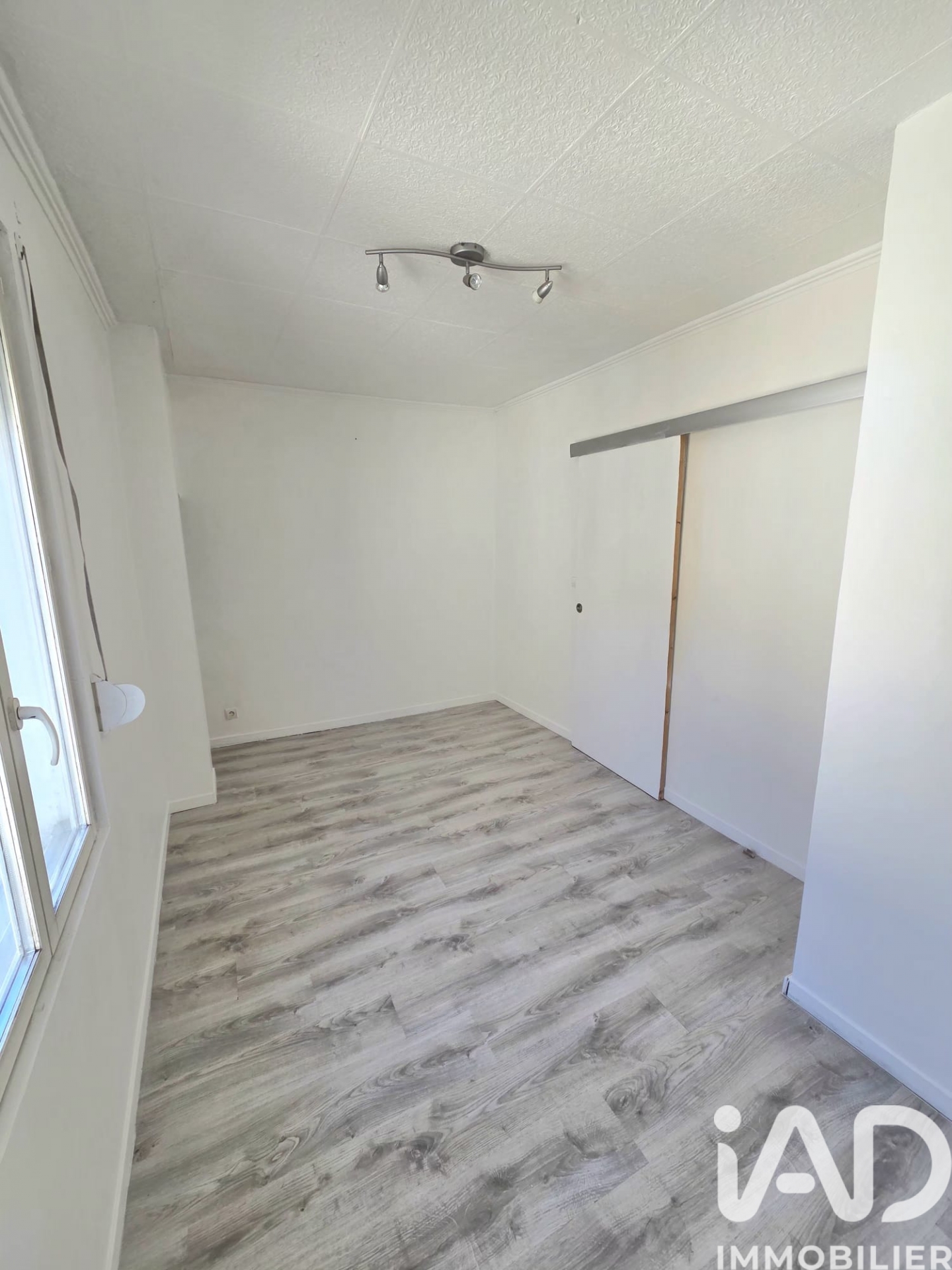 Vente maison à Troyes (10000) : maison 3 pièces 73 m² - 2007136 — 11