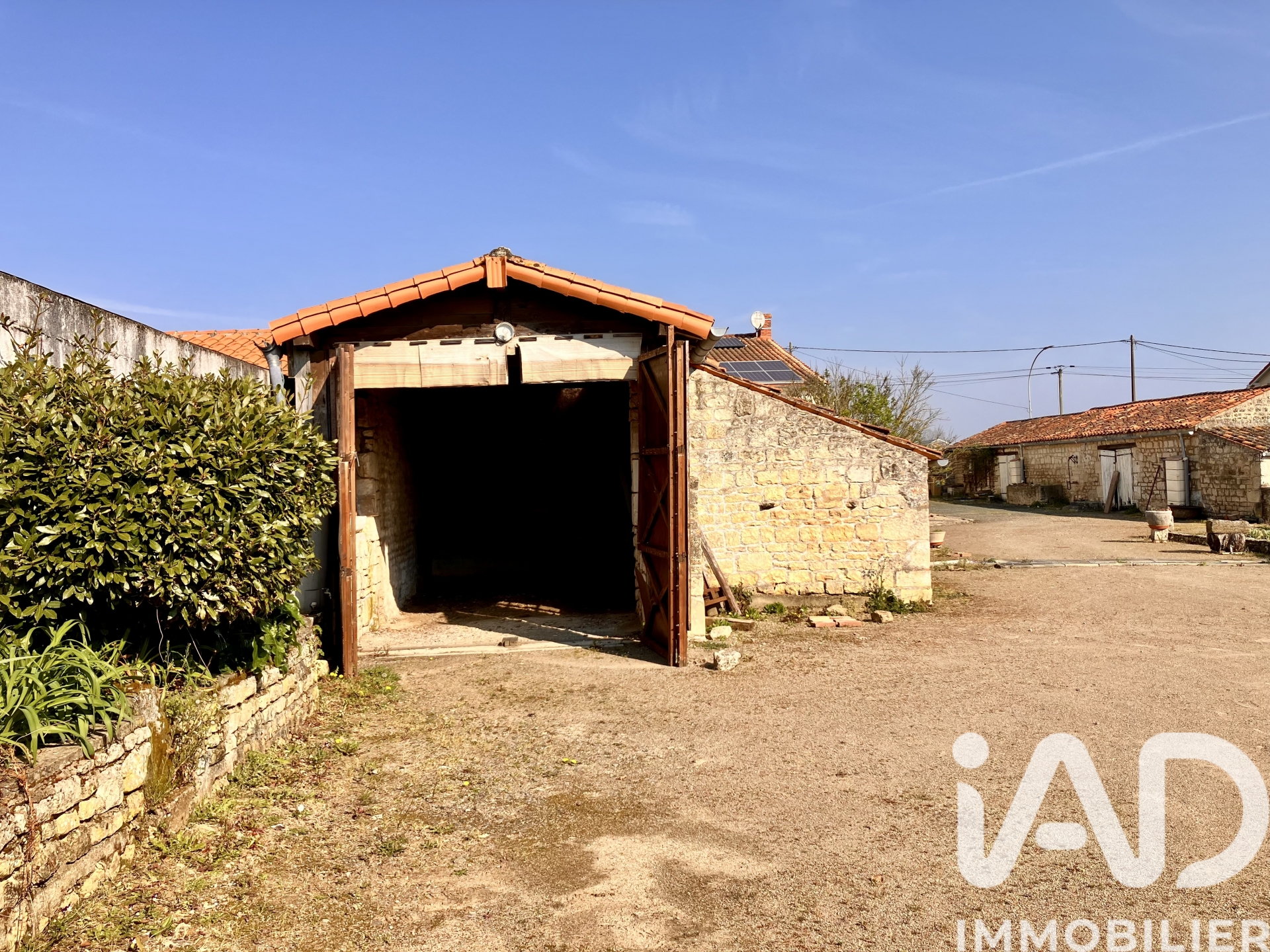 Vente maison à Luçon (85400) : maison 7 pièces 196 m² — 18
