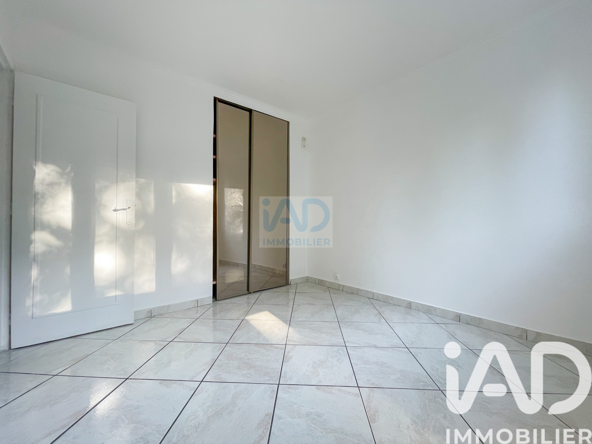 Vente appartement à Saint — 10