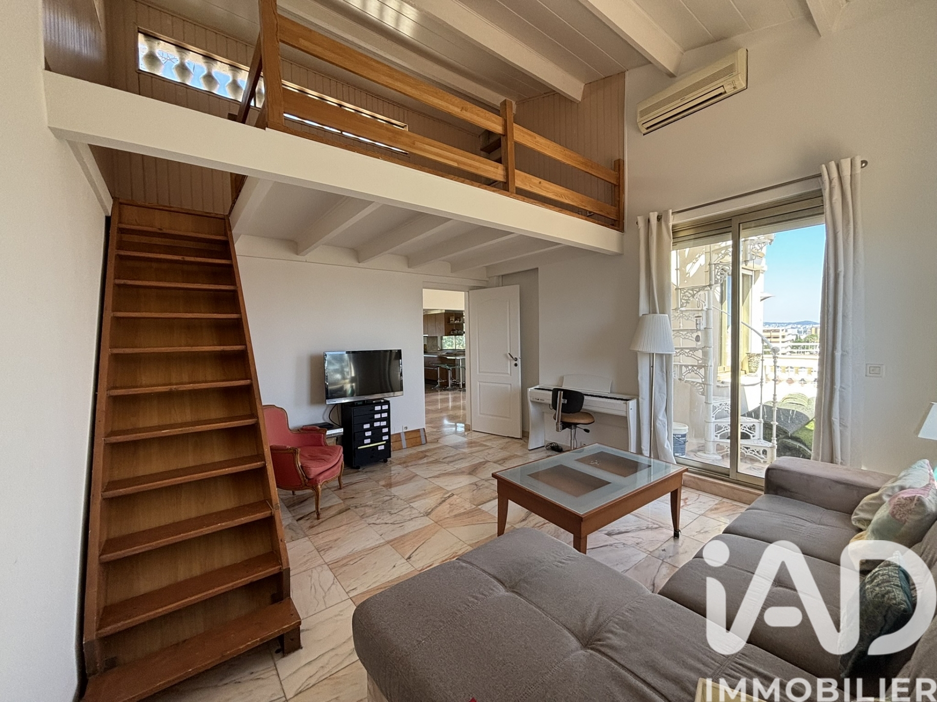 Vente appartement à Saint-Laurent-du-Var (06700) : appartement 3 pièces 92 m² - 1998519 — 4