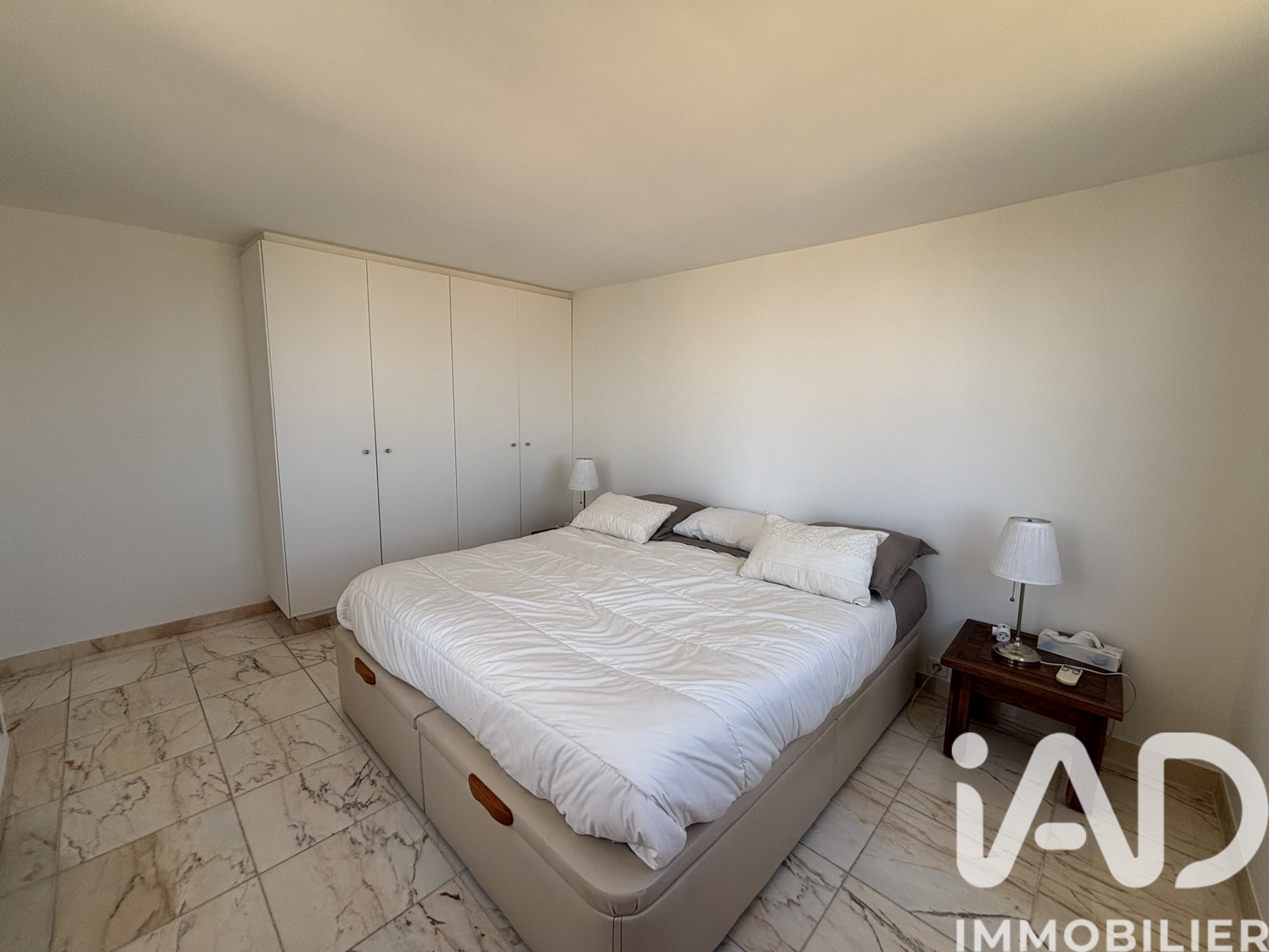 Vente appartement à Saint-Laurent-du-Var (06700) : appartement 3 pièces 92 m² - 1998519 — 6