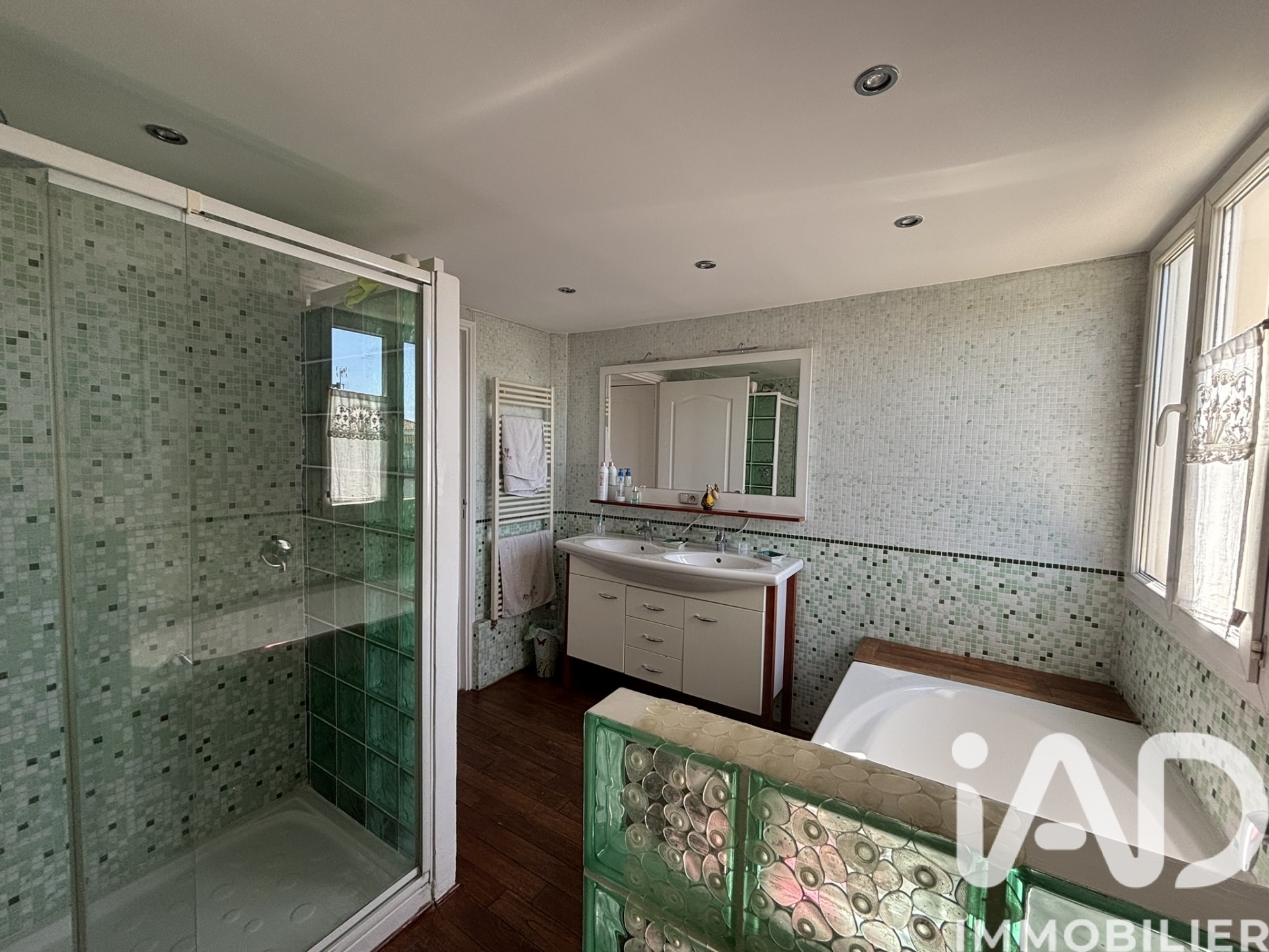 Vente appartement à Saint-Laurent-du-Var (06700) : appartement 3 pièces 92 m² - 1998519 — 8