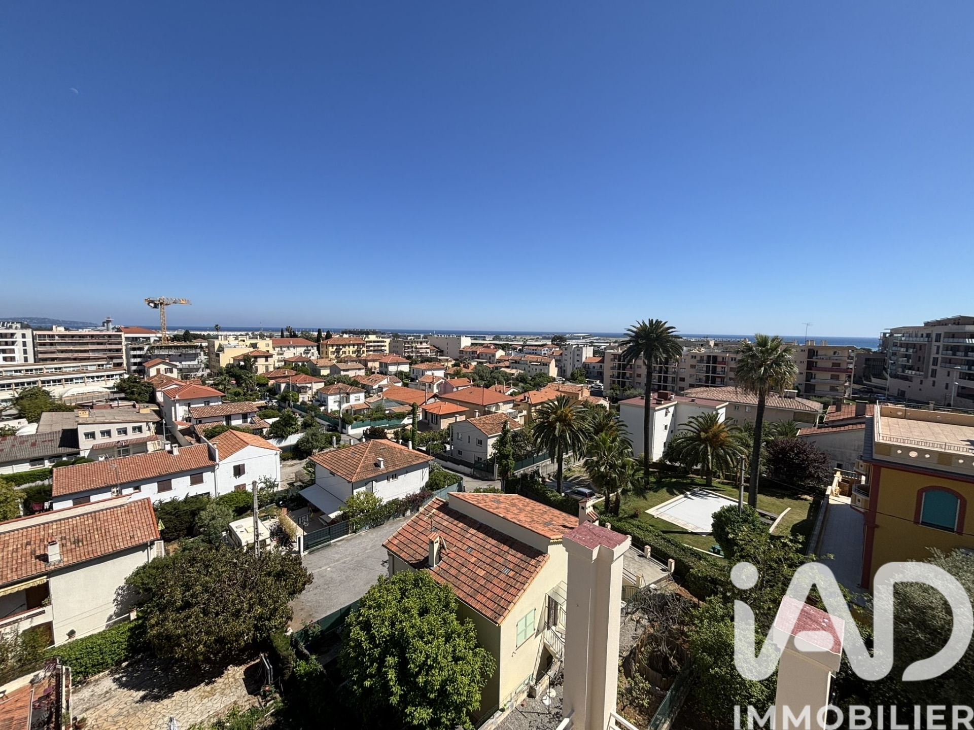 Vente appartement à Saint-Laurent-du-Var (06700) : appartement 3 pièces 92 m² - 1998519 — 13