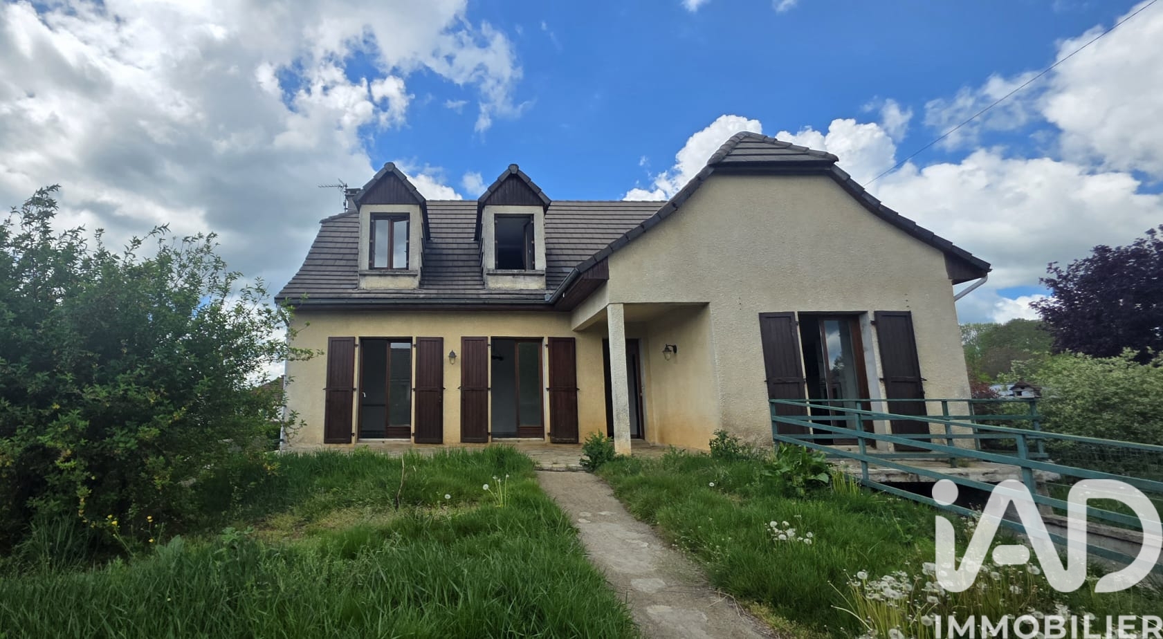 Vente maison à Mauriac (15200) : maison traditionnelle 7 pièces 148 m² — 12