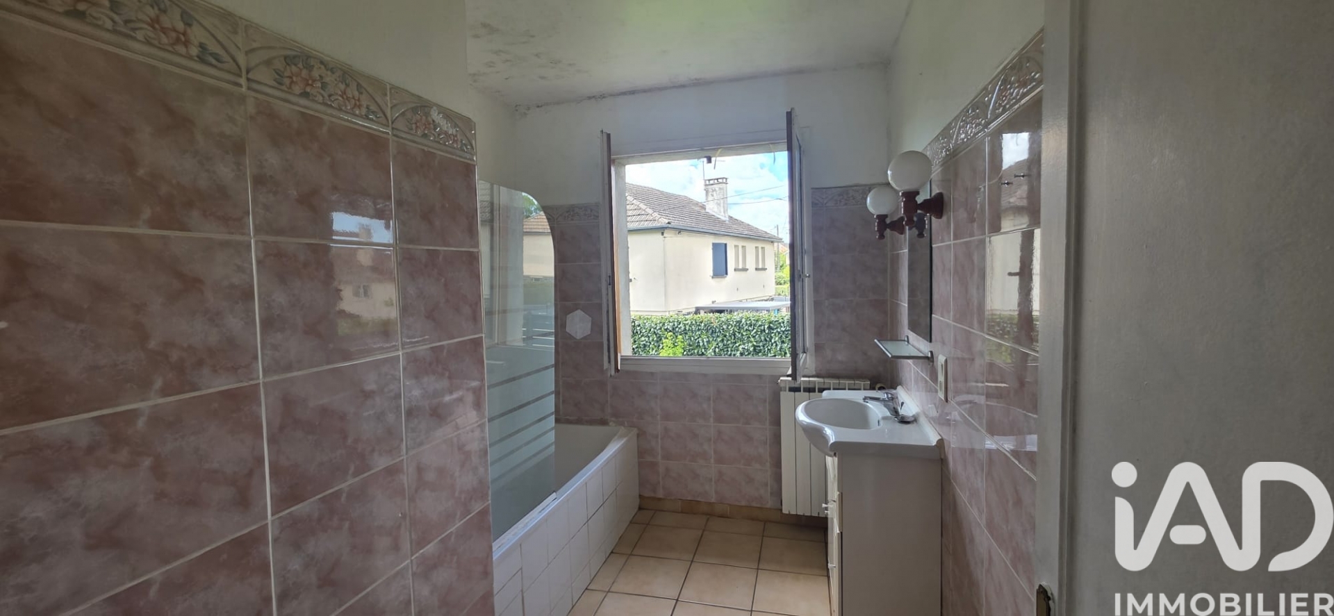 Vente maison à Mauriac (15200) : maison traditionnelle 7 pièces 148 m² — 17