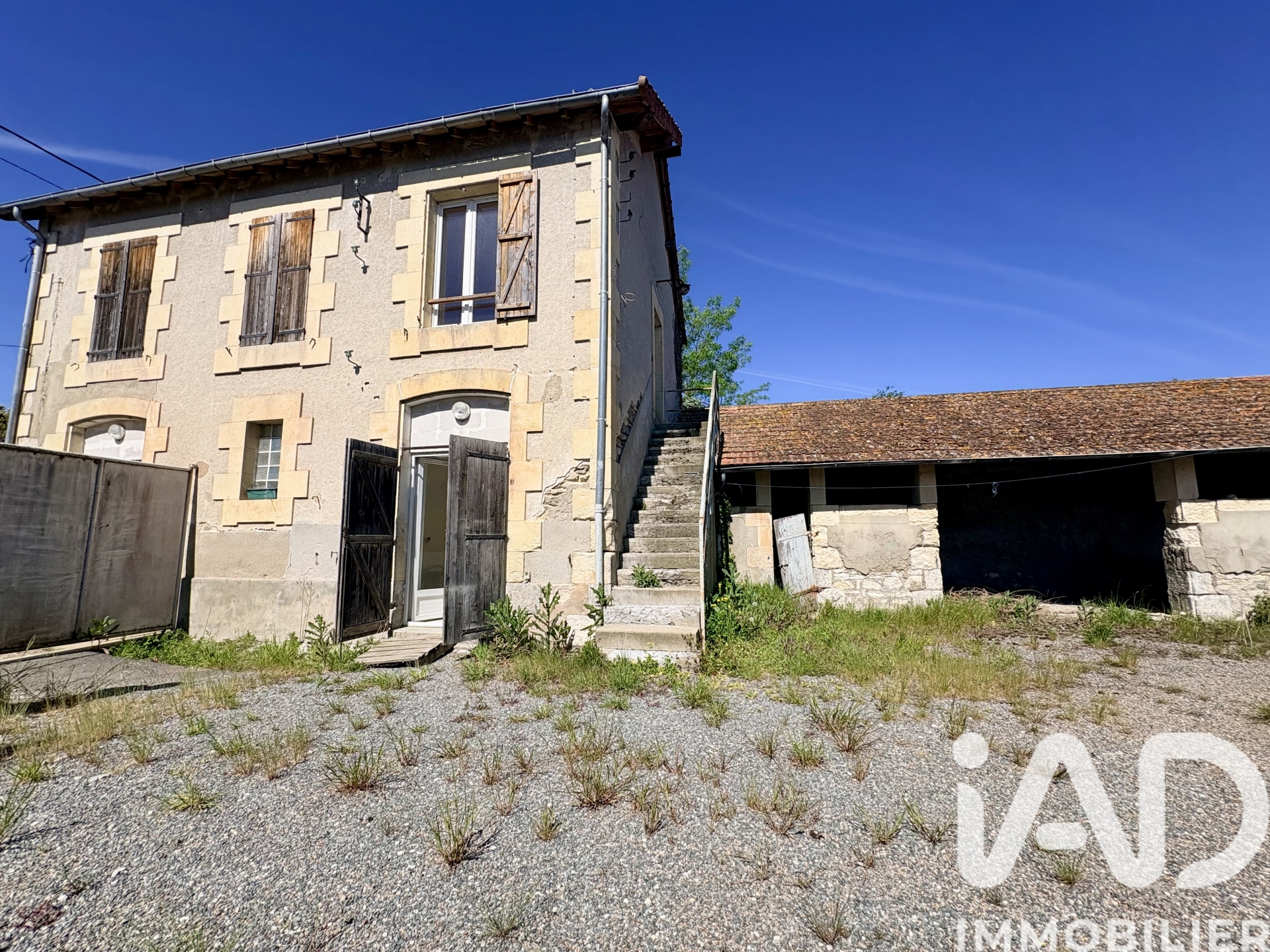 Vente maison à Sancoins (18600) : maison 4 pièces 93 m² — 17