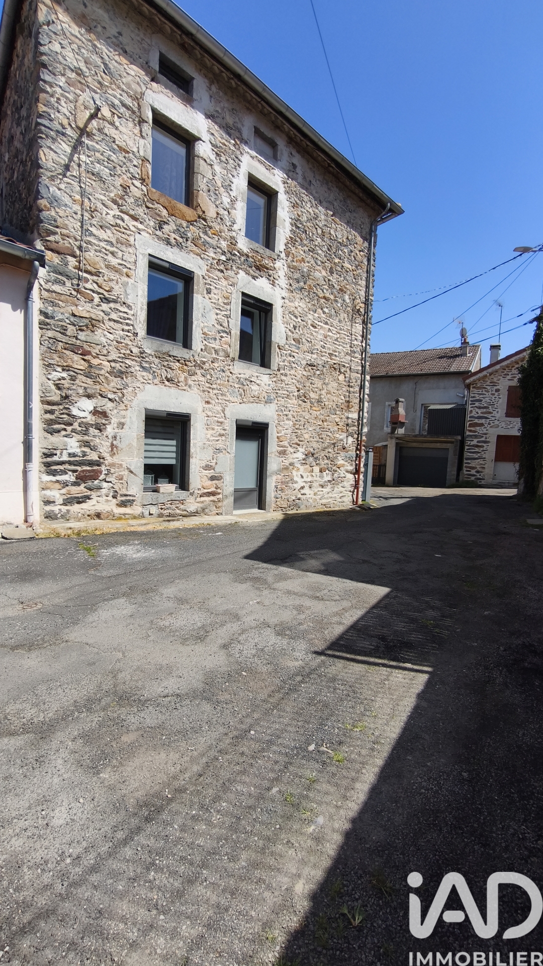 Vente maison à Retournac (43130) : maison de village 6 pièces 112 m² — 21