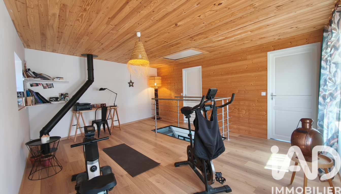 Vente maison à Retournac (43130) : maison de village 6 pièces 112 m² — 17