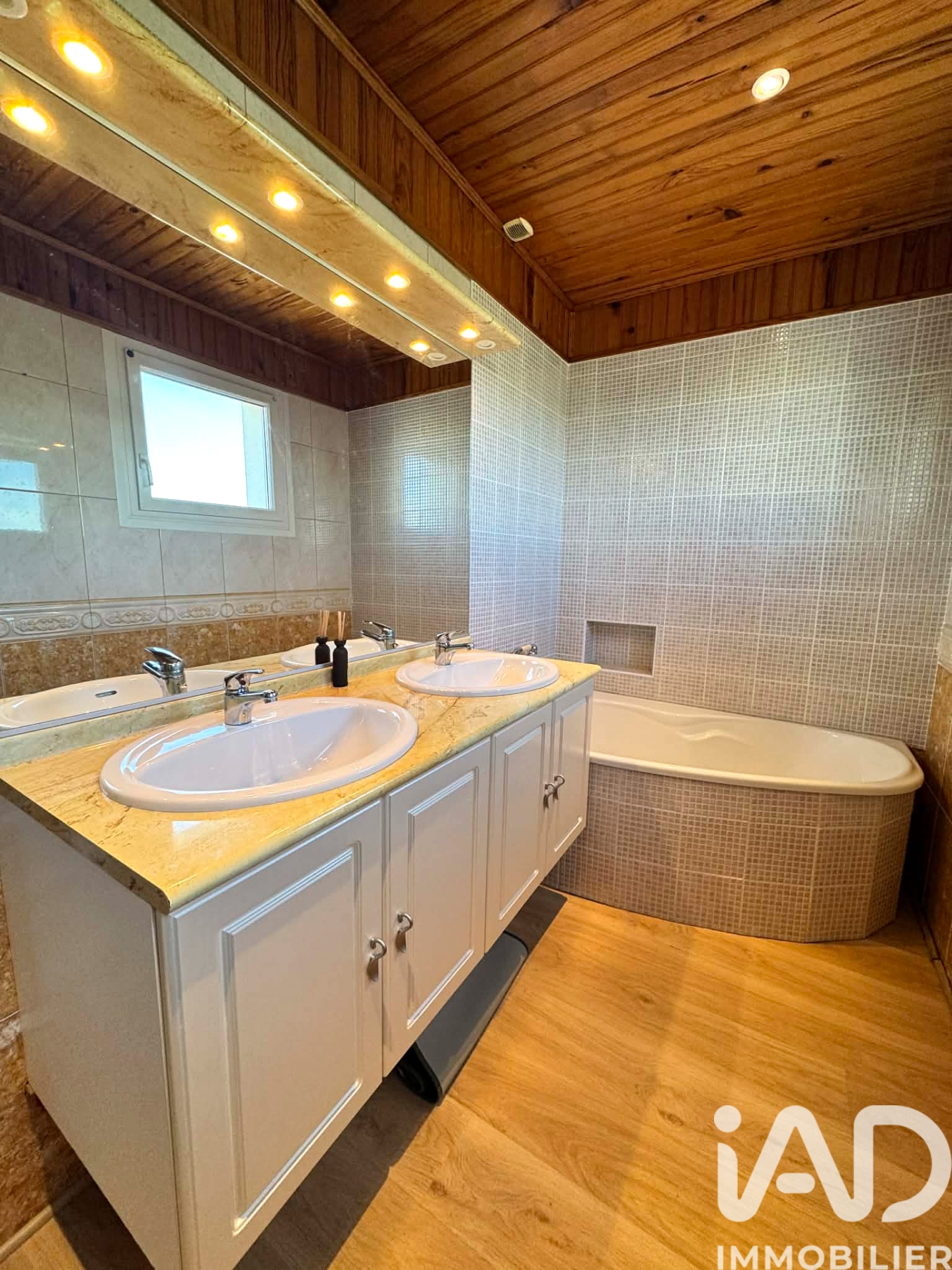 Vente maison à Castres (81100) : maison de ville 6 pièces 154 m² - 2010599 — 13