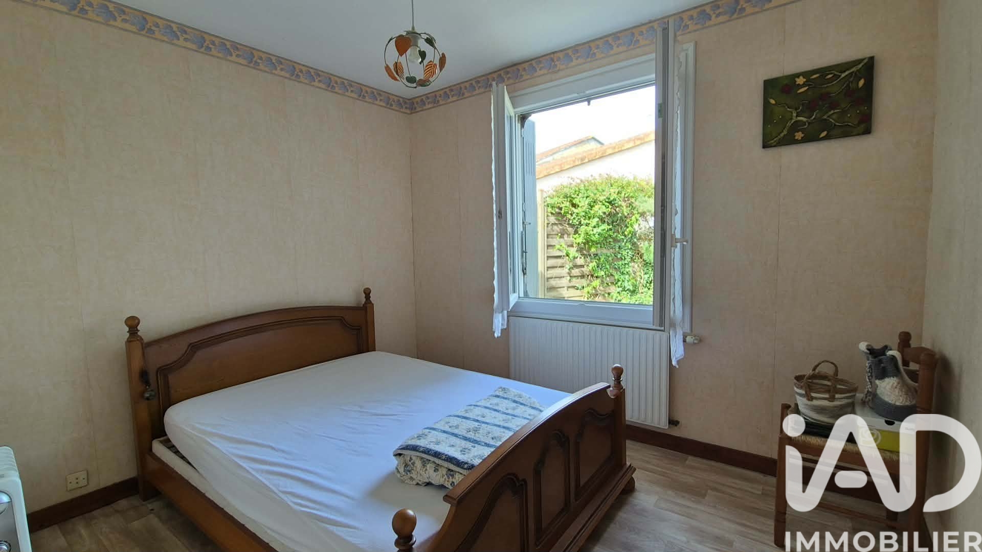 Vente maison à Val en Vignes (79290) : maison de campagne 5 pièces 92 m² - 2010130 — 9