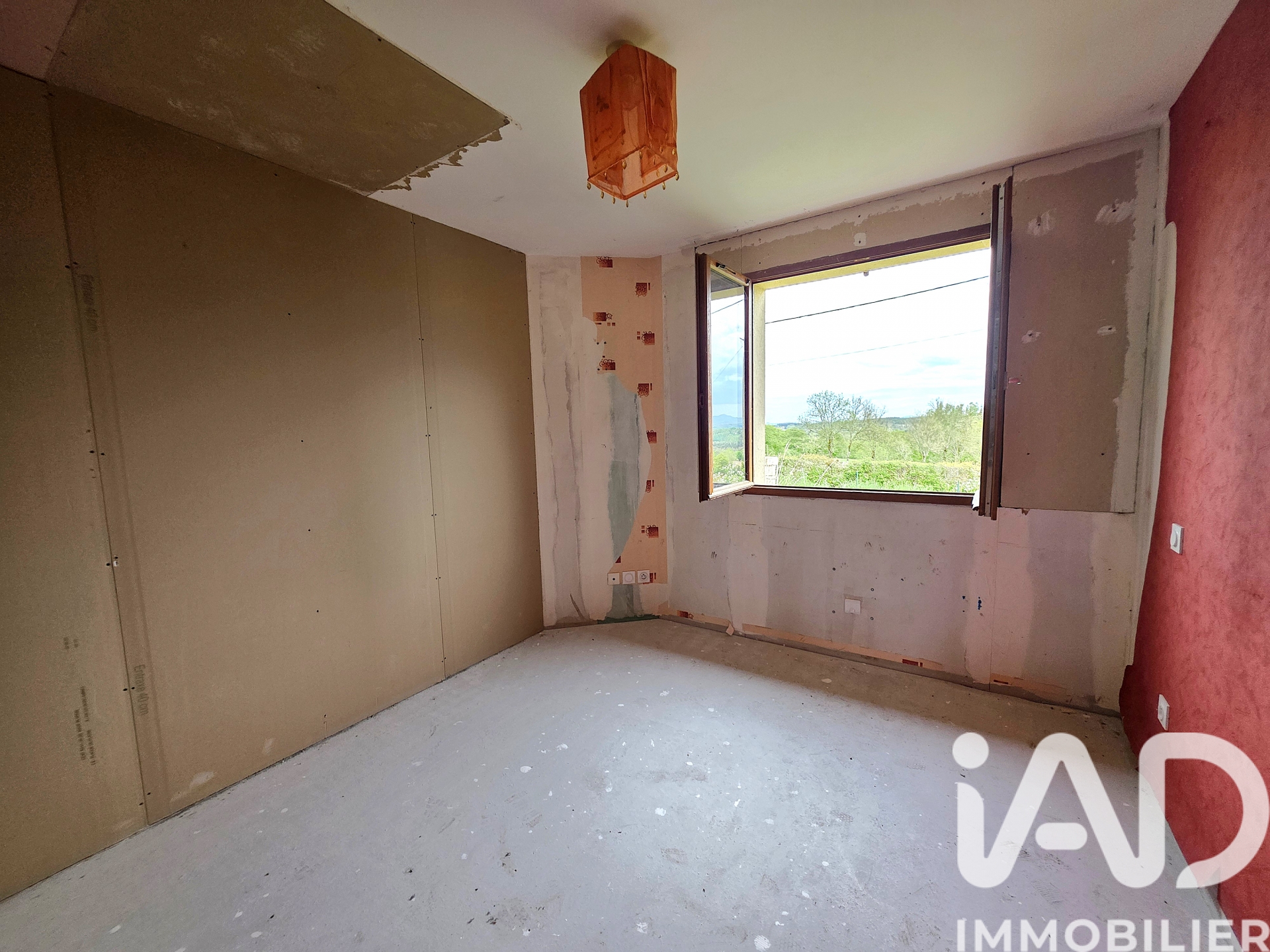 Vente maison à Biollet (63640) : maison 5 pièces 88 m² — 9
