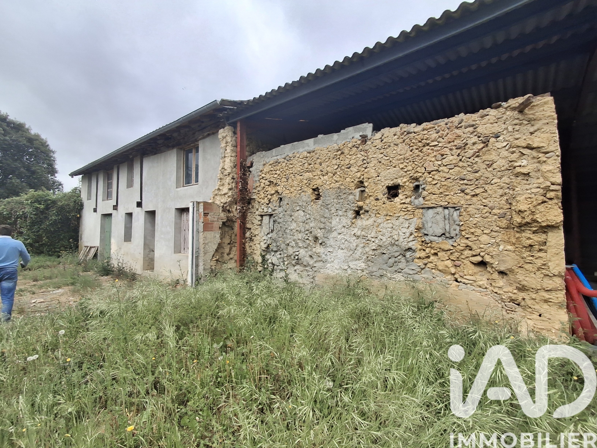 Maison à vendre à Panassac — 69 000 € — IAD France