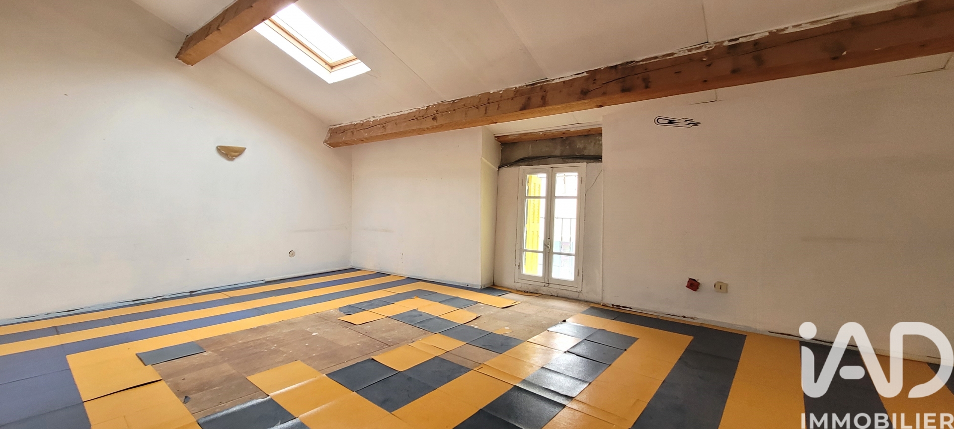 Vente maison à Jonquières (84150) : maison de village 5 pièces 87 m² — 18