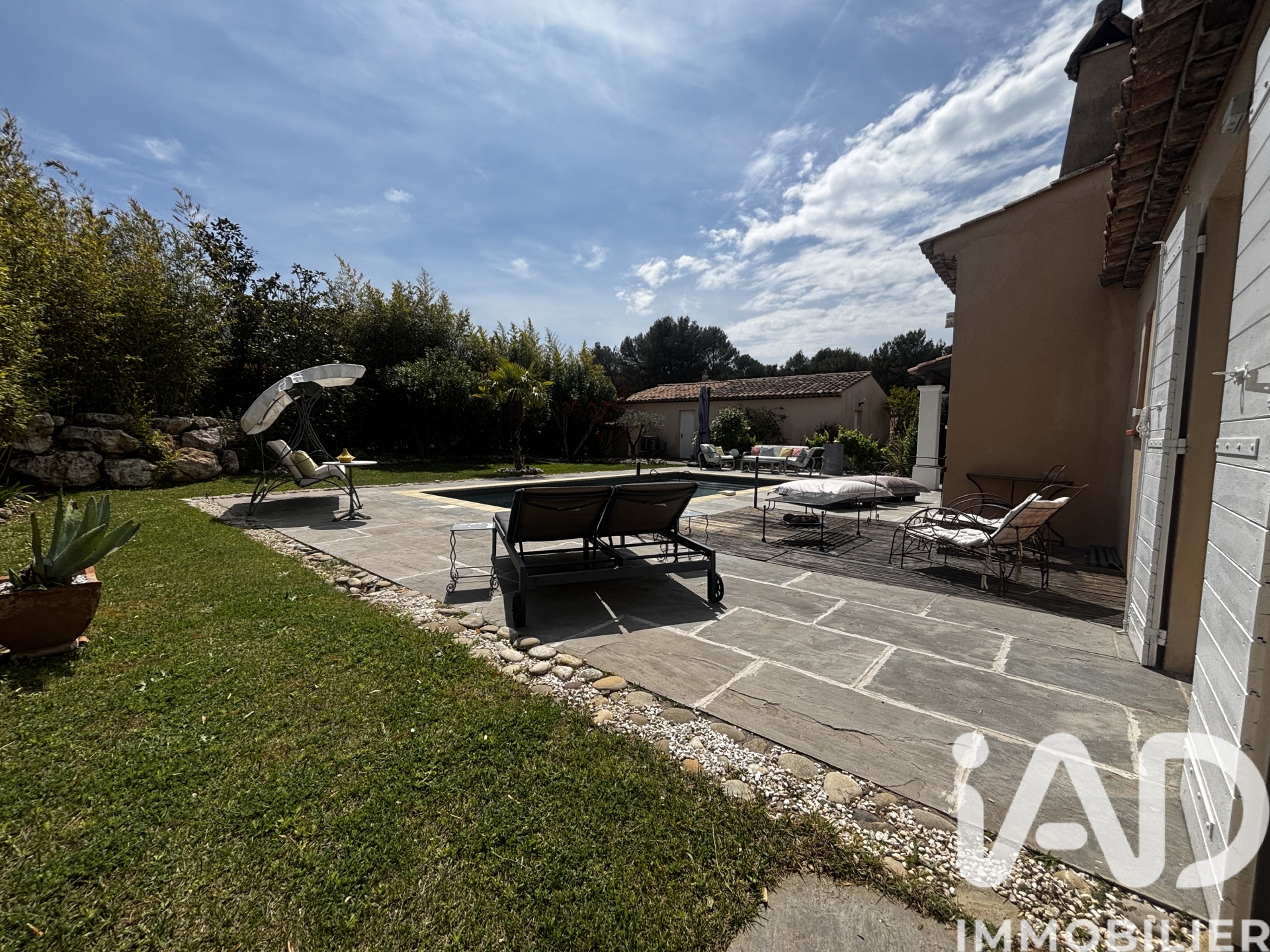Vente maison à Mallemort (13370) : maison traditionnelle 6 pièces 139 m² - 2012573 — 8