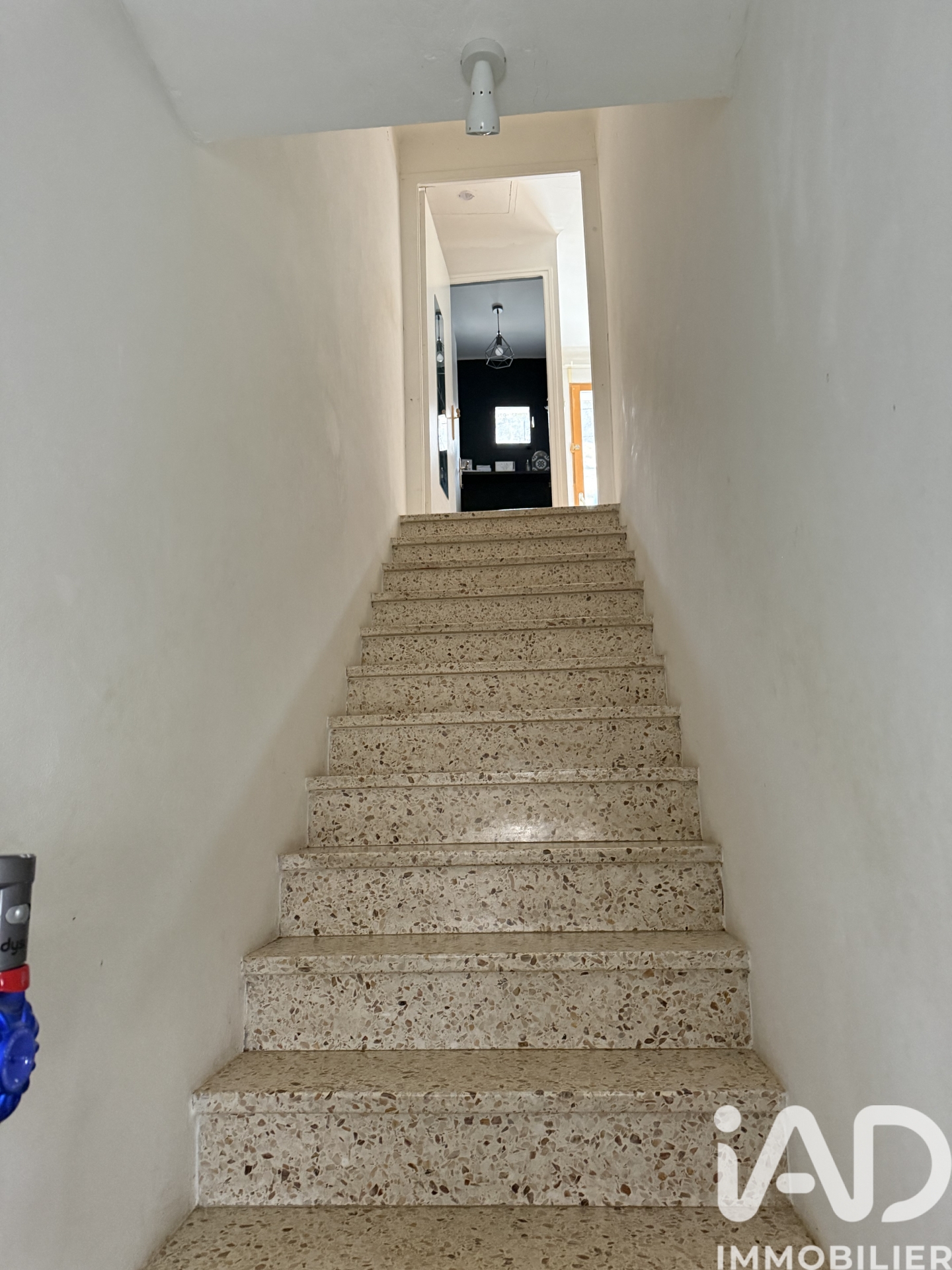 Vente maison à Tarascon (13150) : maison de ville 3 pièces 80 m² — 17