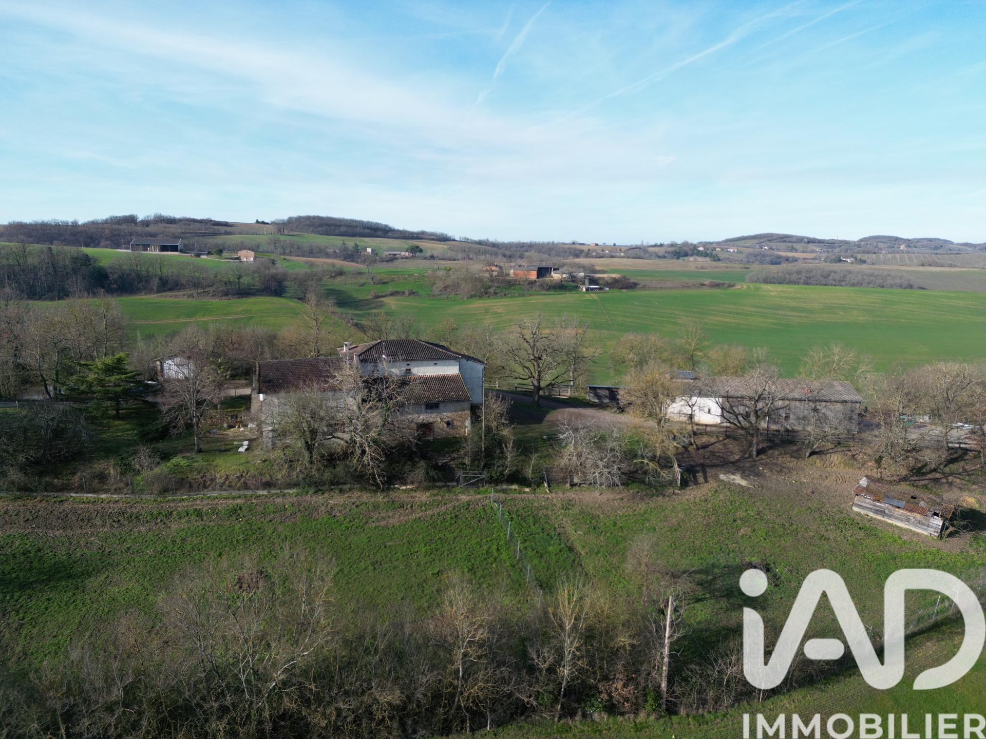 Vente maison à Teyssode (81220) : haras 10 pièces 379 m² — 2