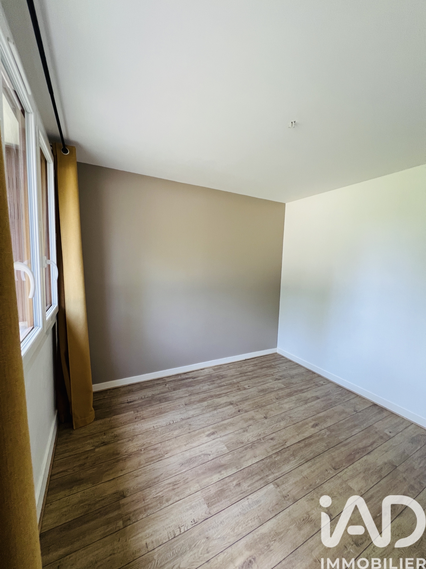 Vente appartement à Saint-Cyr-sur-Loire (37540) : appartement 4 pièces 67 m² - 1923041 — 5