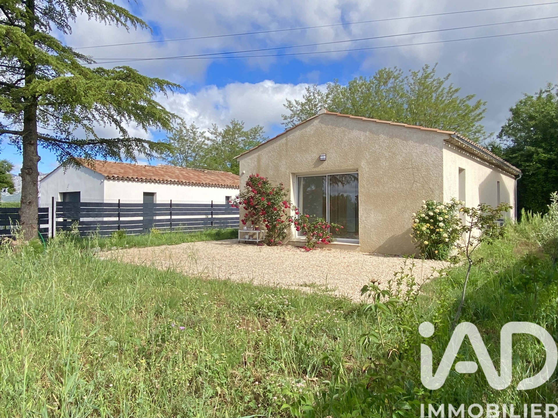 Vente maison à Pourrières (83910) : maison 4 pièces 80 m² — 12