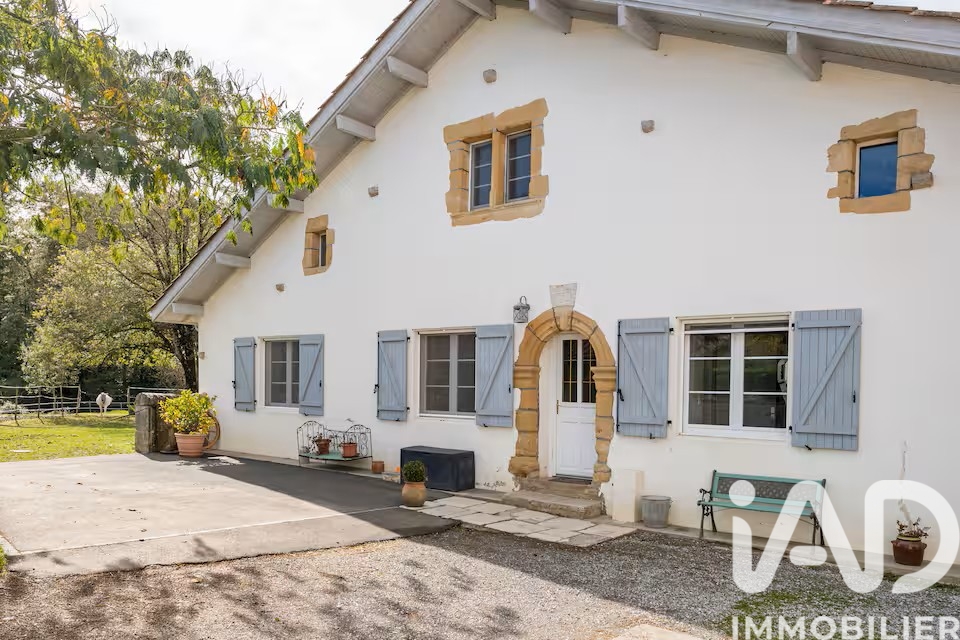 Vente Ferme 8 pièces
