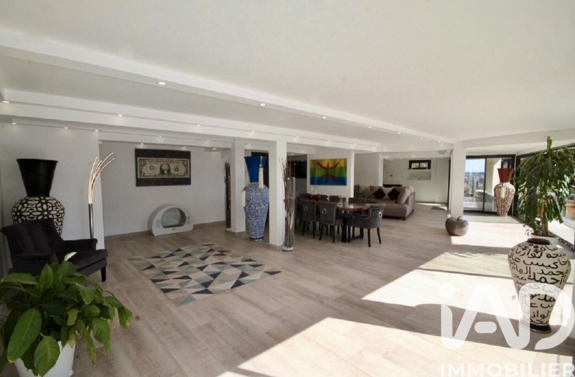 Vente maison à Mandelieu-la-Napoule (06210) : maison traditionnelle 10 pièces 345 m² - 1991302 — 5
