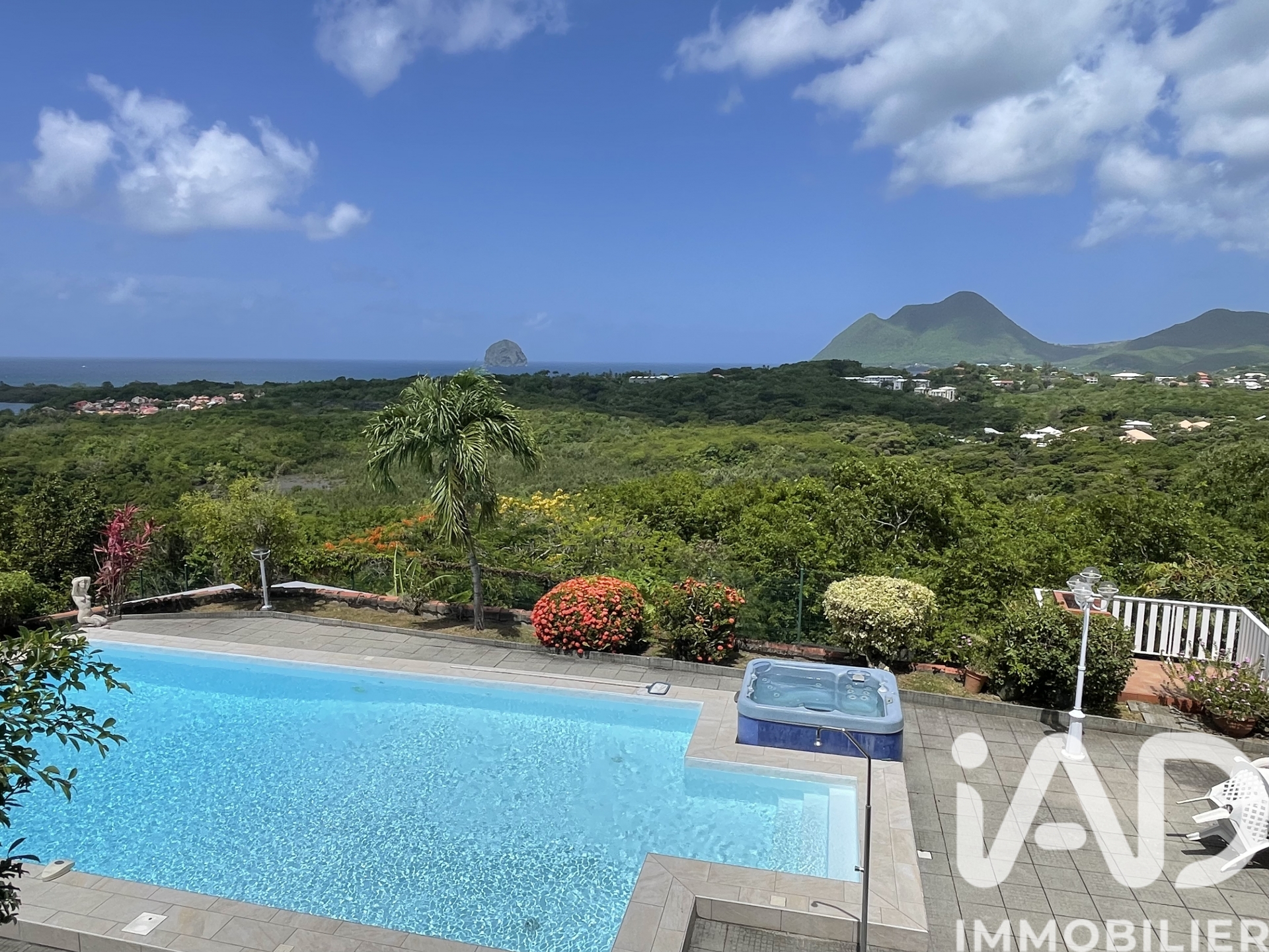 Vente maison à LE DIAMANT (97223) : maison 8 pièces 388 m² - 2021593 — 21
