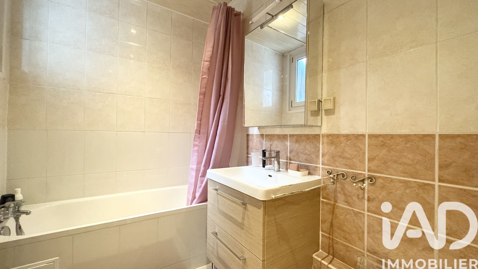 Vente maison à Tourcoing (59200) : maison 5 pièces 92 m² — 9