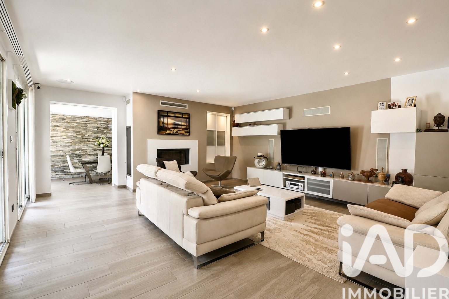 Vente maison à Châteauneuf-les-Martigues (13220) : maison traditionnelle 6 pièces 155 m² - 2013926 — 11