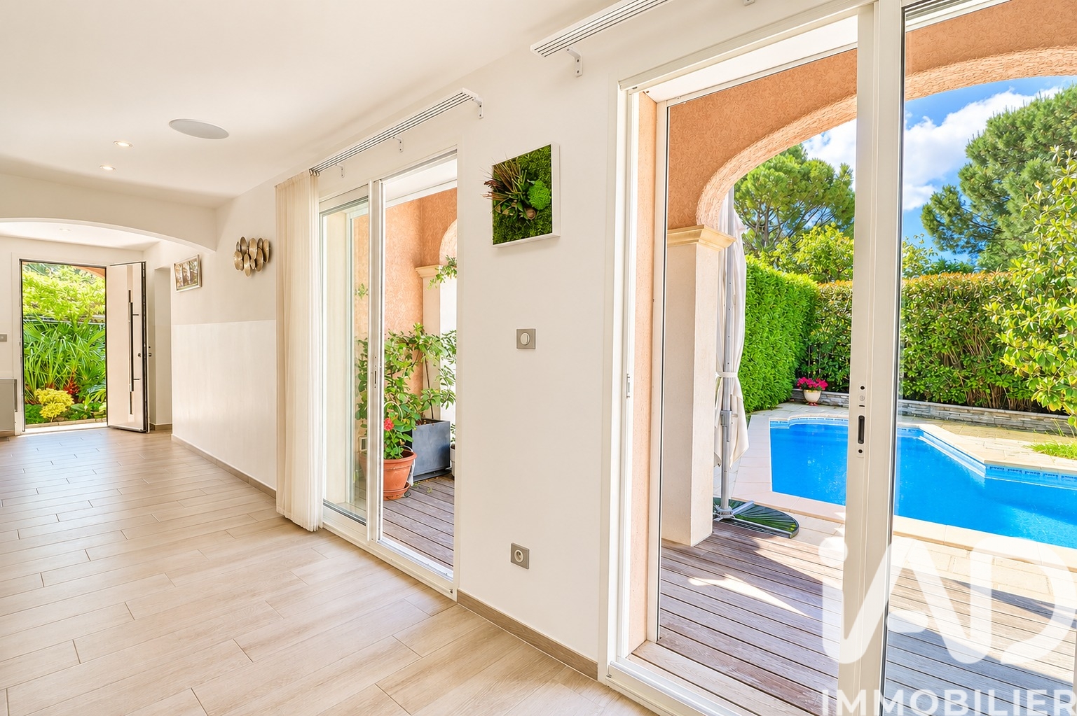 Vente maison à Châteauneuf-les-Martigues (13220) : maison traditionnelle 6 pièces 155 m² - 2013926 — 13
