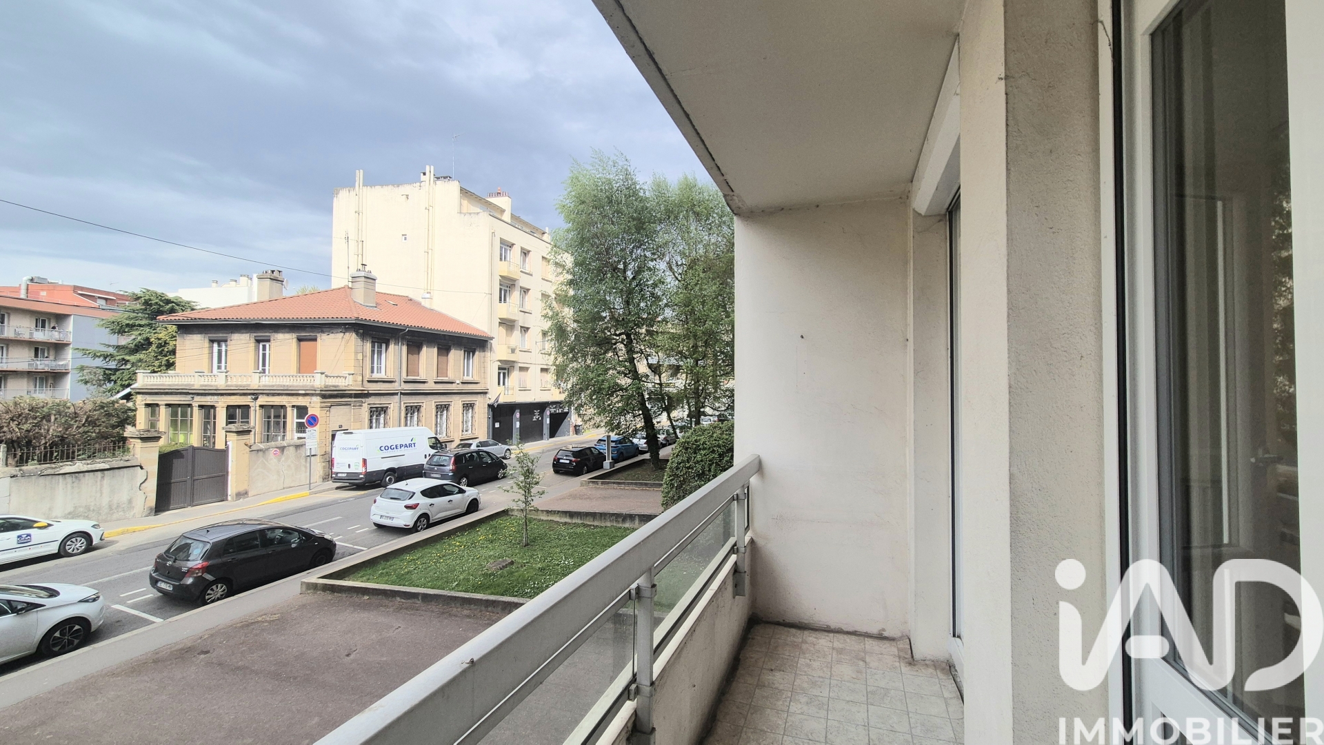 Vente appartement à Saint-Étienne (42100) : appartement 2 pièces 60 m² - 2019144 — 2