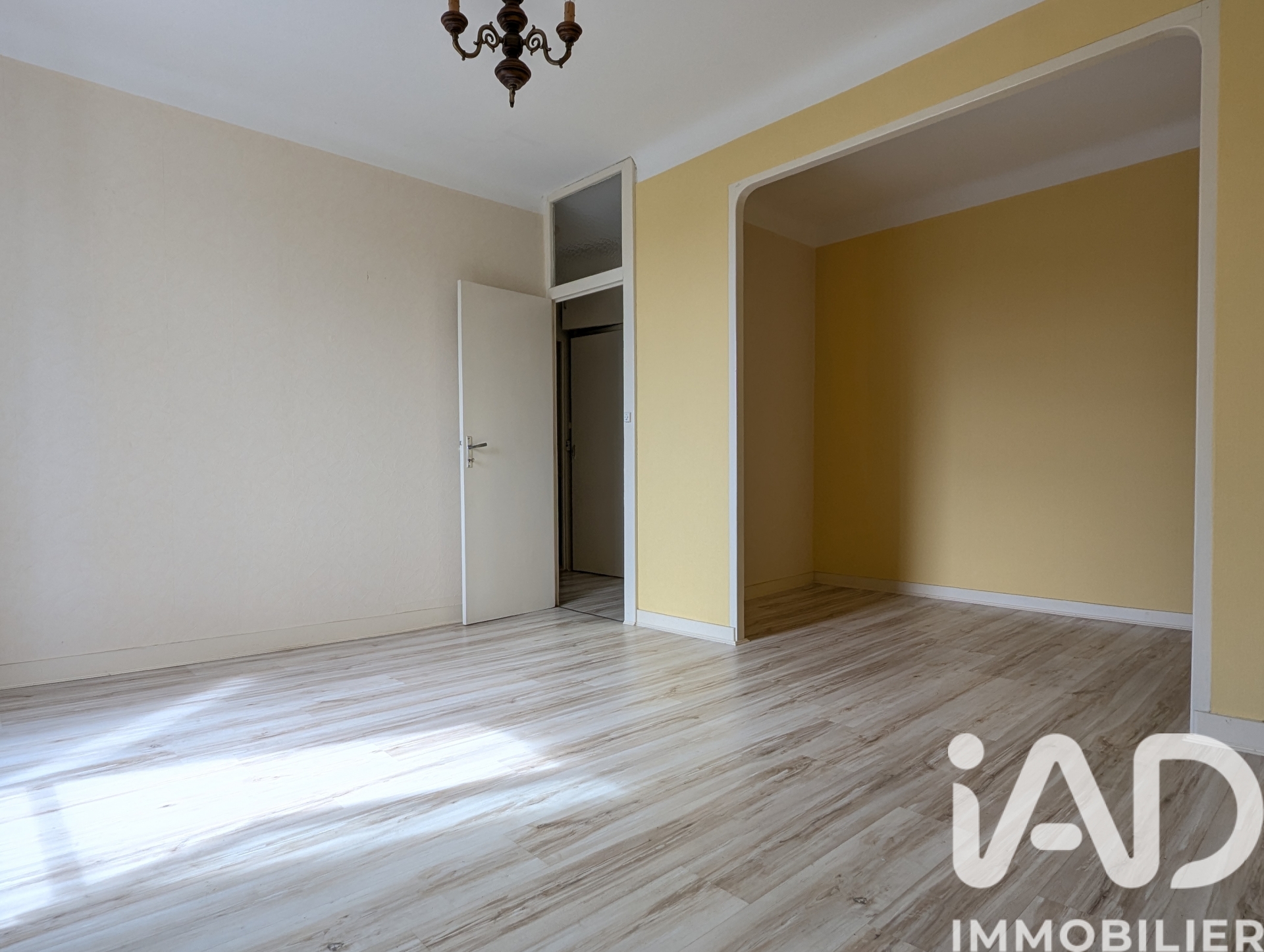 Vente maison à Airvault (79600) : maison de campagne 6 pièces 149 m² - 2014639 — 10