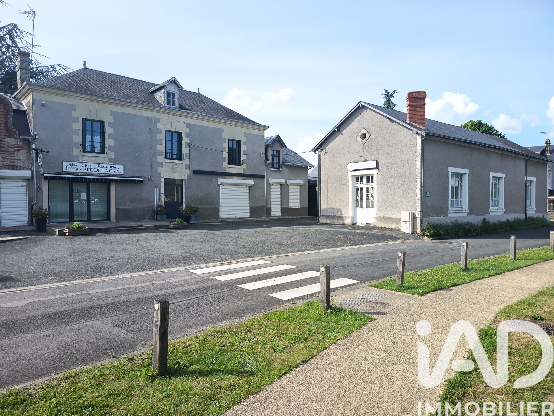 Vente maison à Beuxes (86120) : maison 8 pièces 247 m² — 2