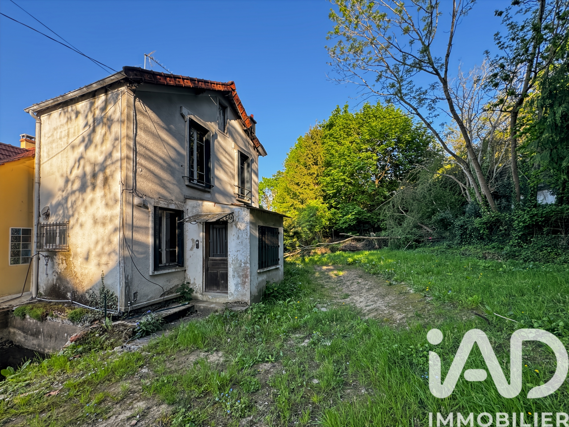 Maison à vendre à Villebon-sur-Yvette — 219 000 € — IAD France