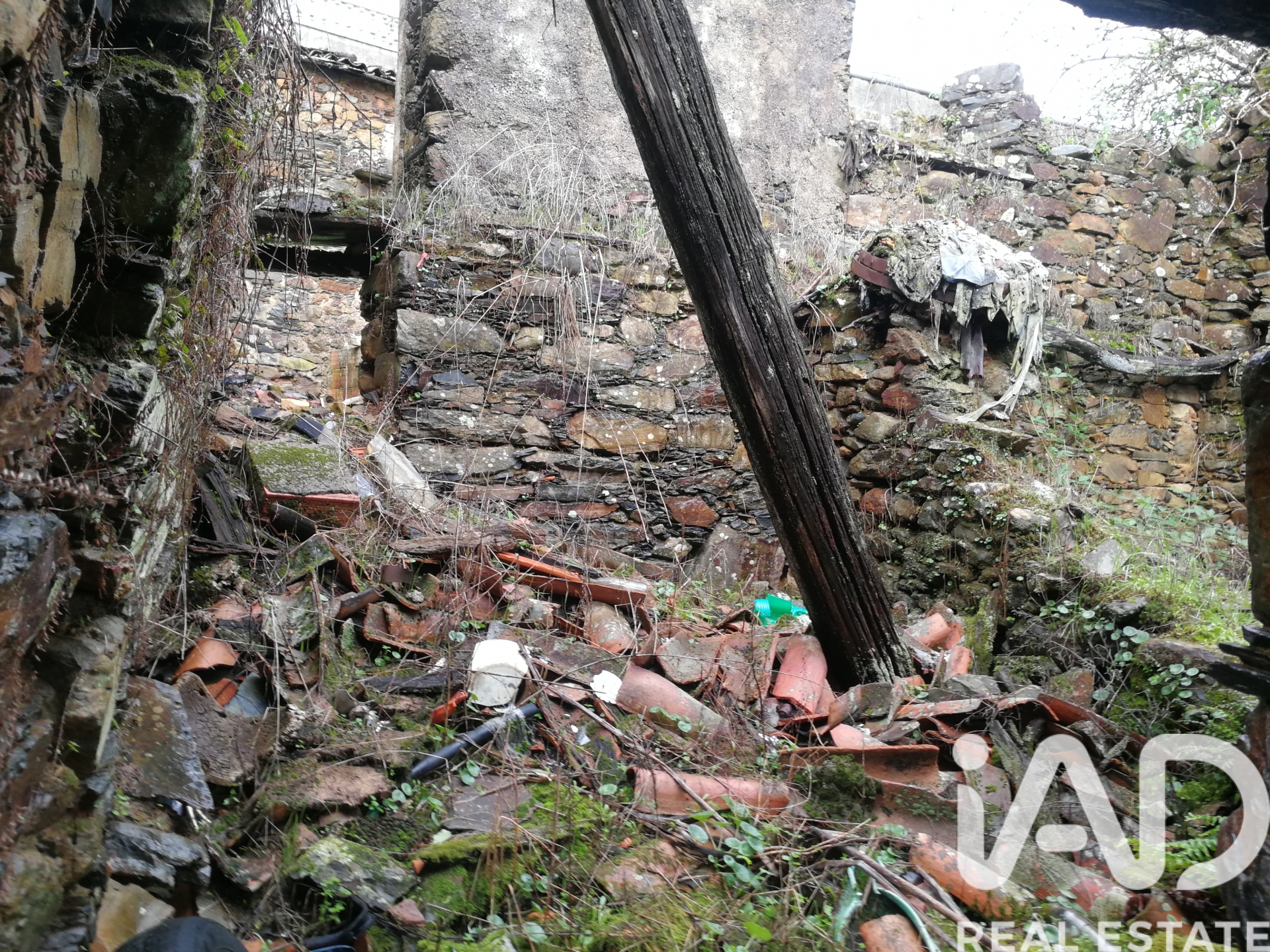 Moradia T0 à venda em Amioso Cimeiro, Góis — foto 3