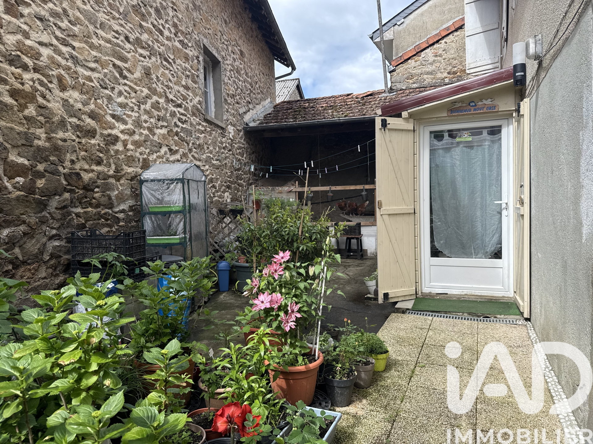 Vente maison à Châteauneuf-la-Forêt (87130) : maison de village 6 pièces 137 m² - 2019633 — 11