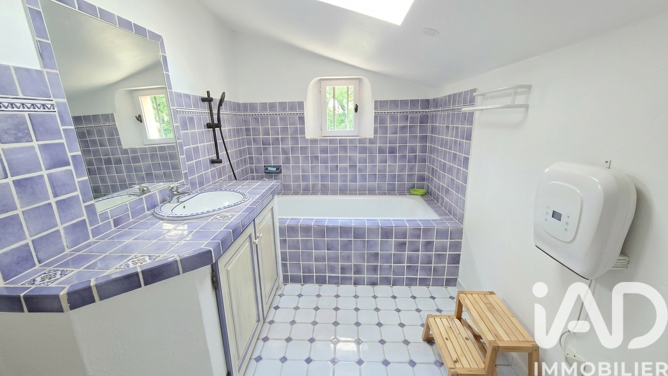 Vente maison à Saint-Cannat (13760) : maison 6 pièces 200 m² - 2015545 — 13