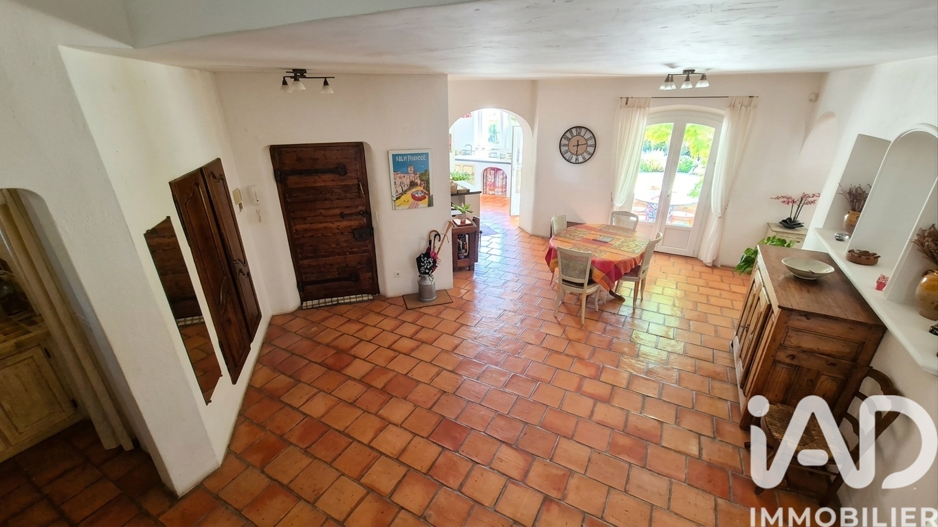 Vente maison à Saint-Cannat (13760) : maison 6 pièces 200 m² - 2015545 — 14