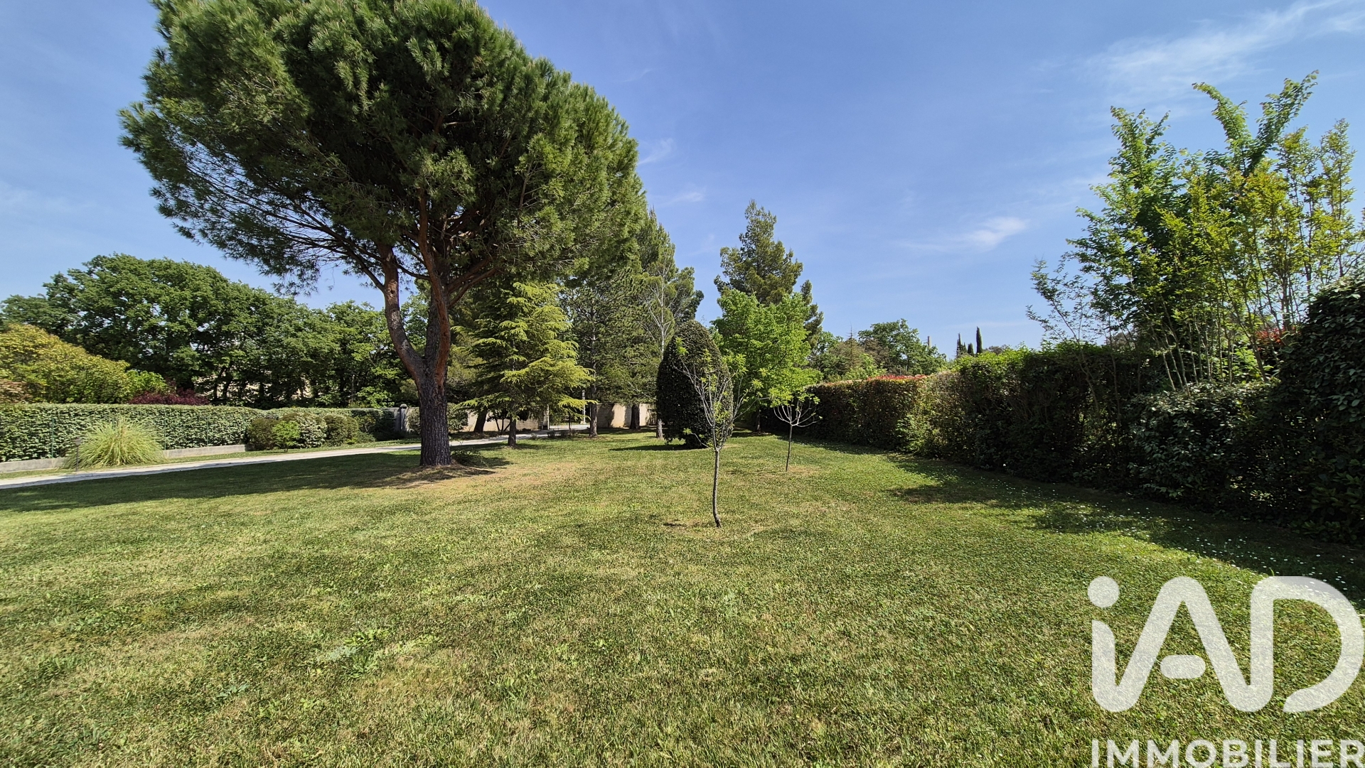 Vente maison à Saint-Cannat (13760) : maison 6 pièces 200 m² - 2015545 — 17