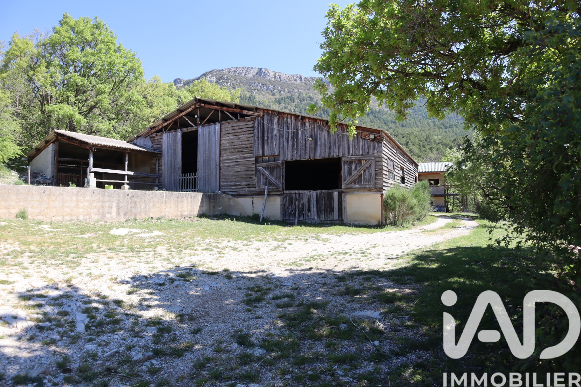 Vente Terrain 740 235 m²