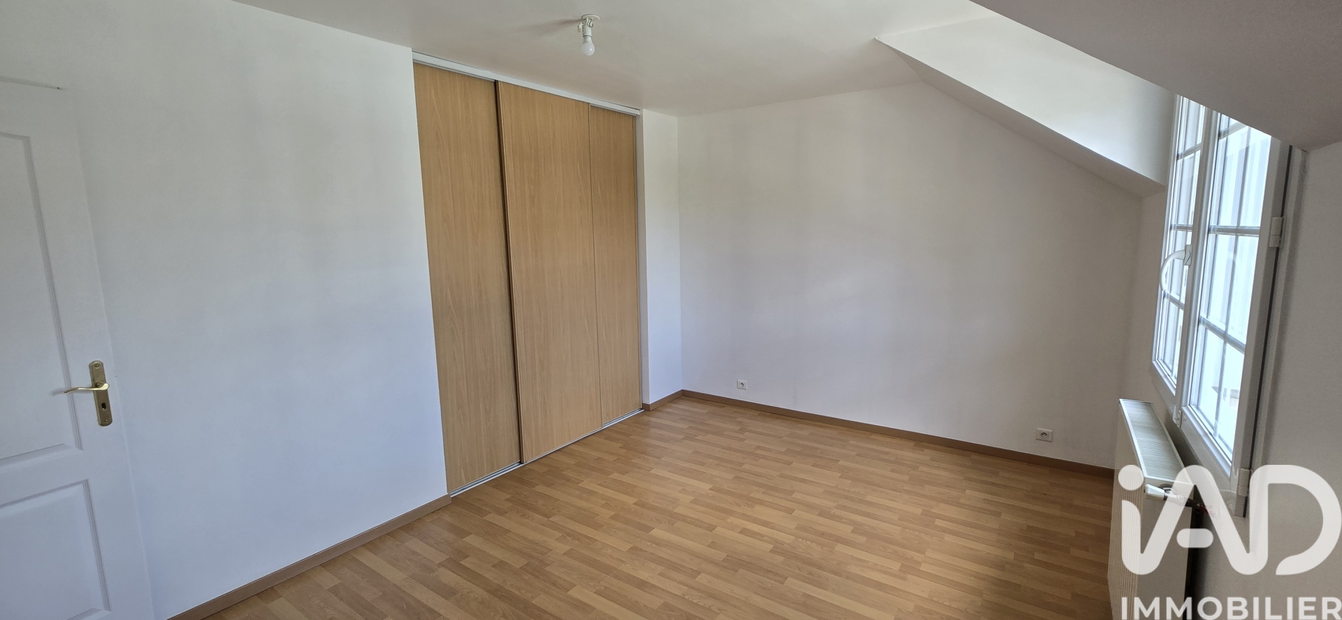Vente maison à Cléry-Saint-André (45370) : pavillon 6 pièces 130 m² - 2022321 — 23