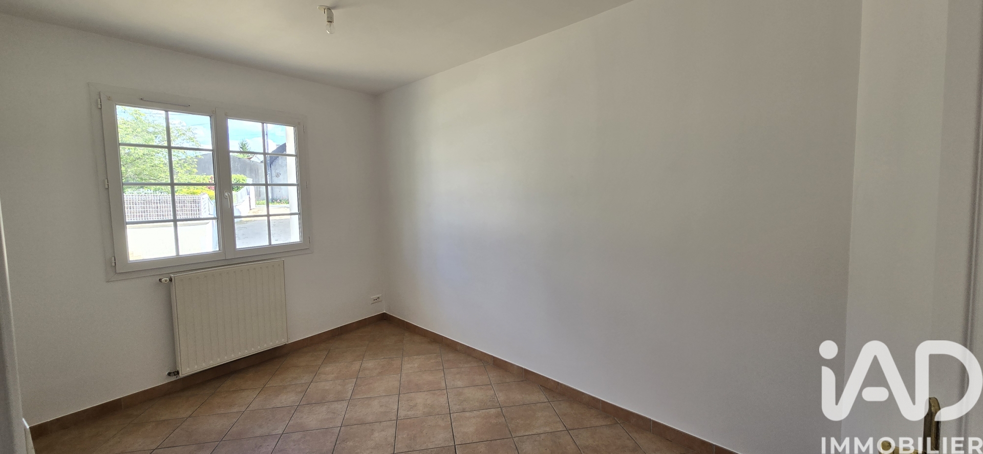 Vente maison à Cléry-Saint-André (45370) : pavillon 6 pièces 130 m² - 2022321 — 14